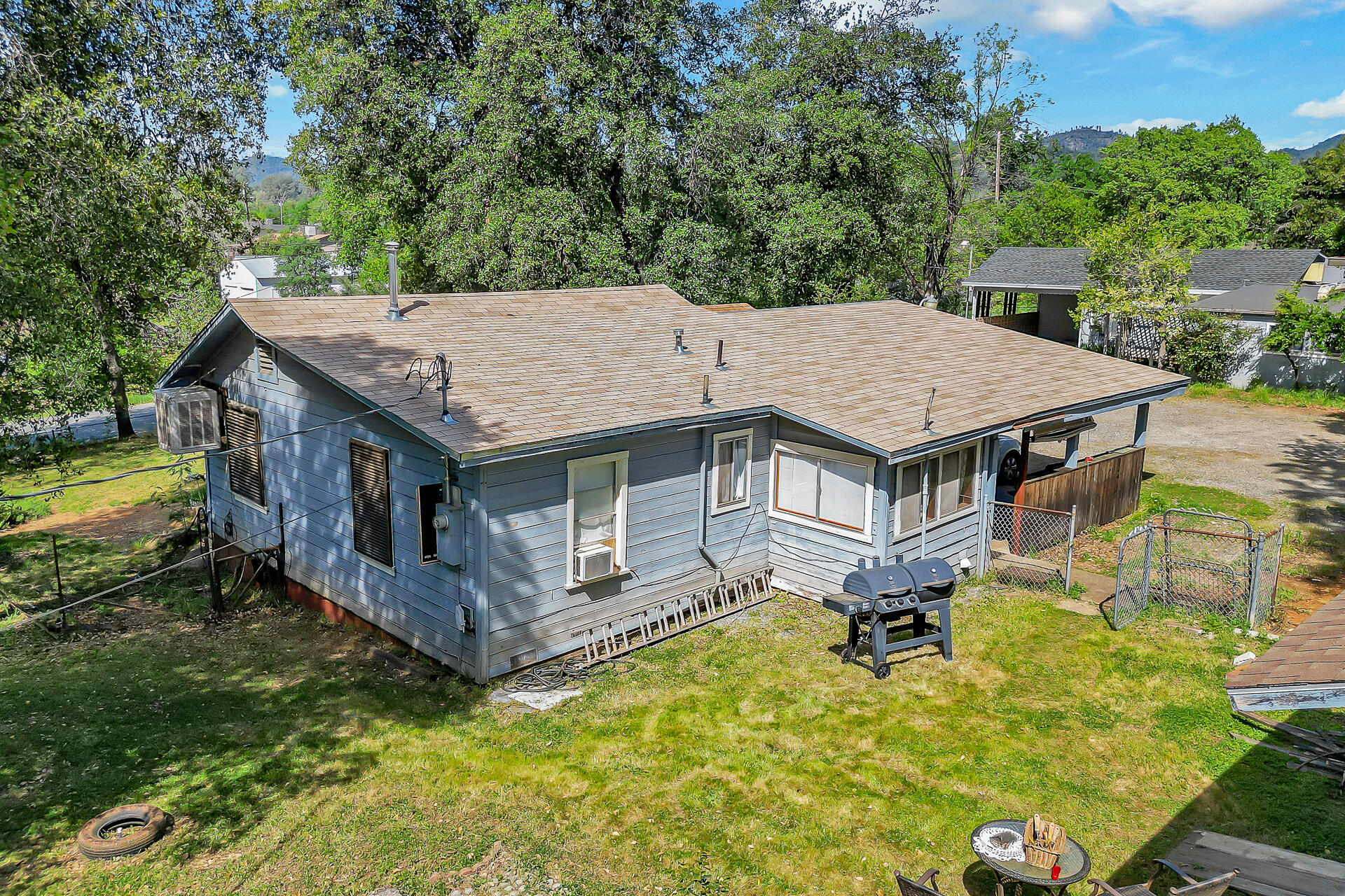 1729 Deer Creek Road