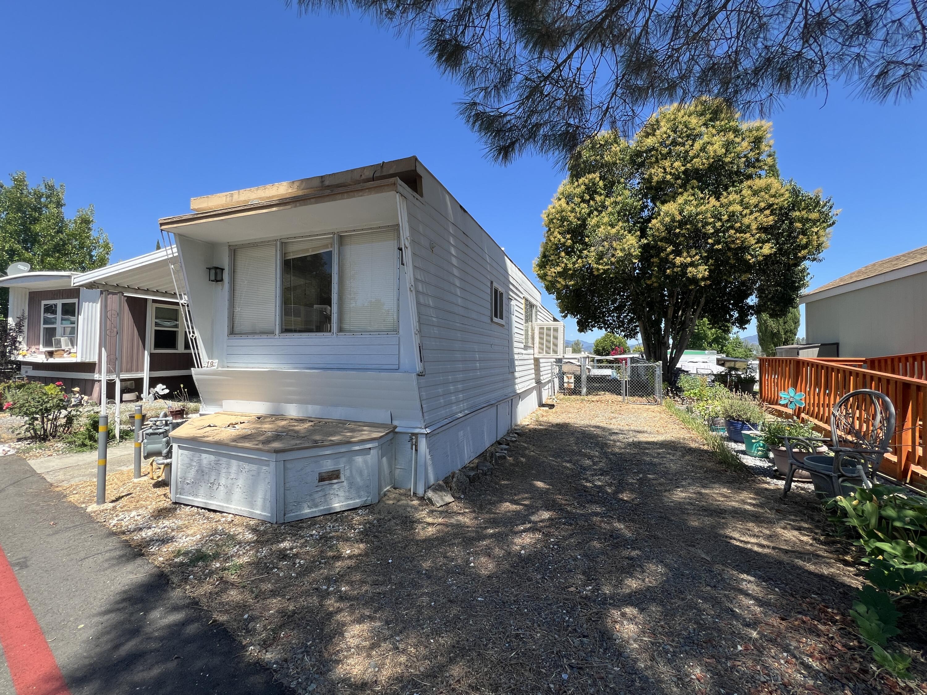 481 Twin View Boulevard, SPC 19