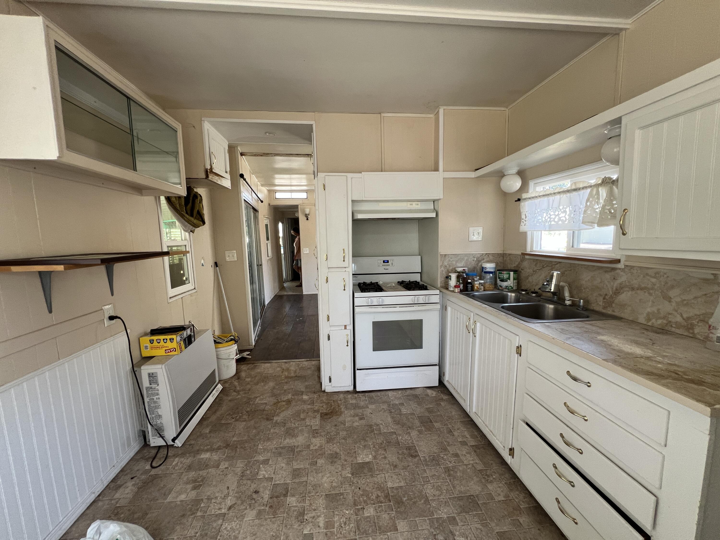 481 Twin View Boulevard, SPC 19