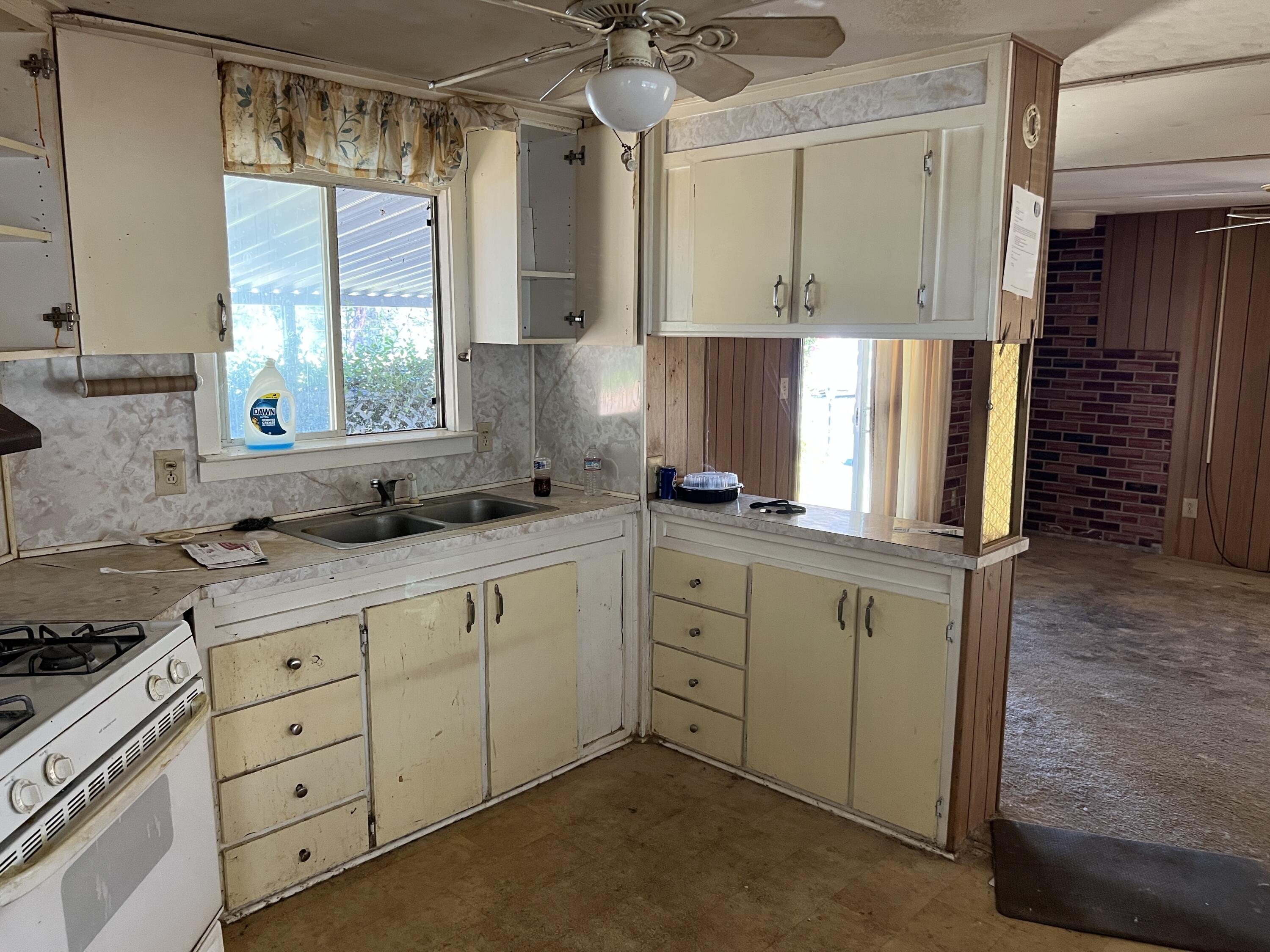 481 Twin View Boulevard, SPC 38