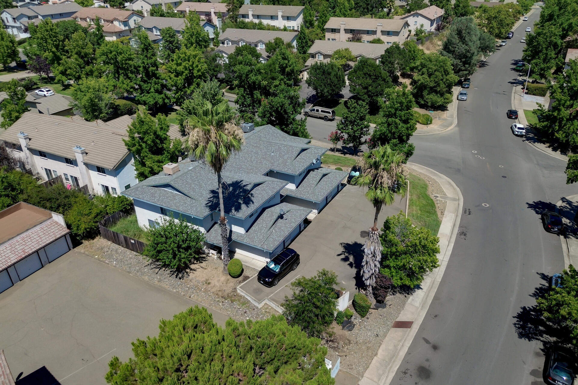 1196 Lancers Lane