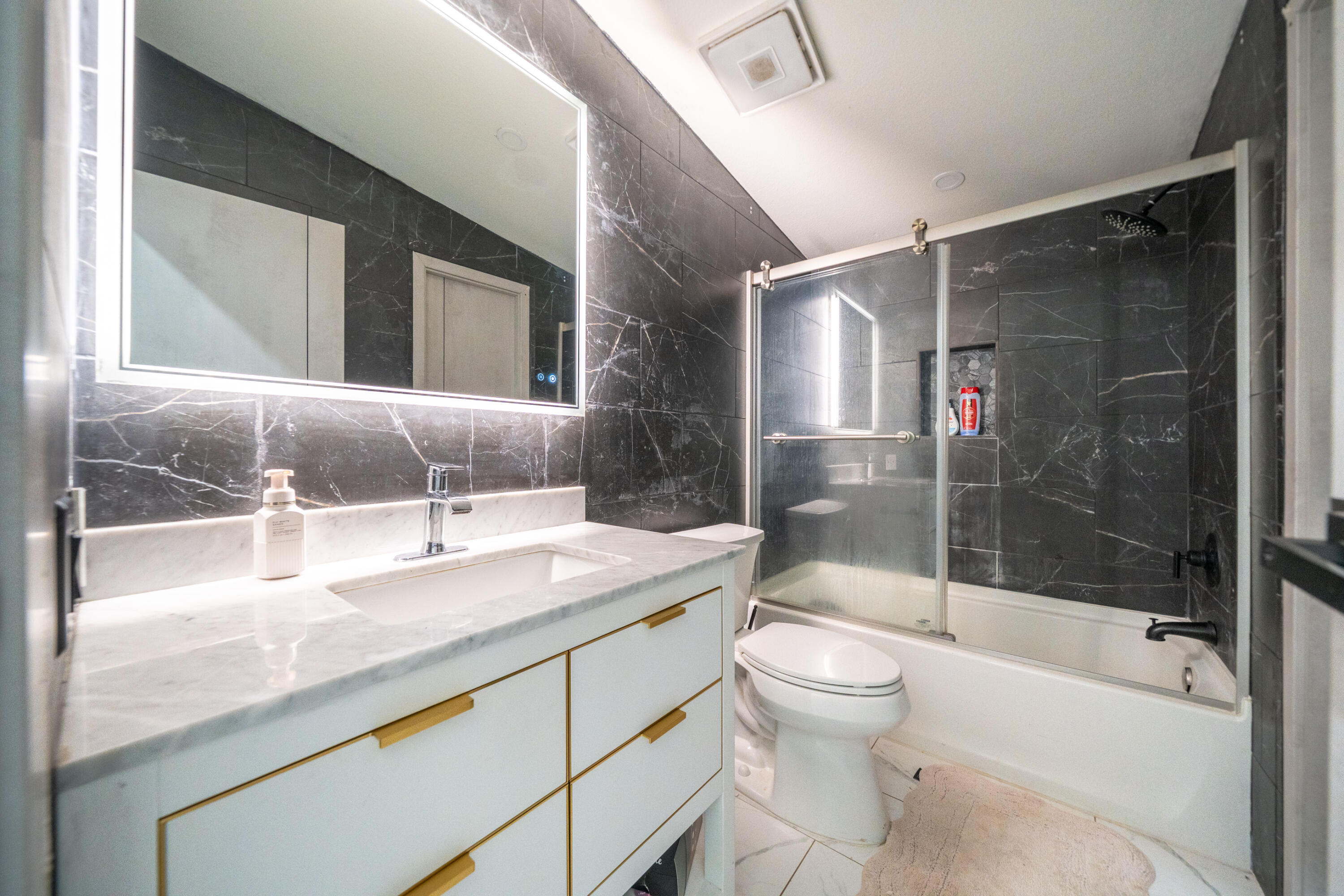 16578 Laverne Lane