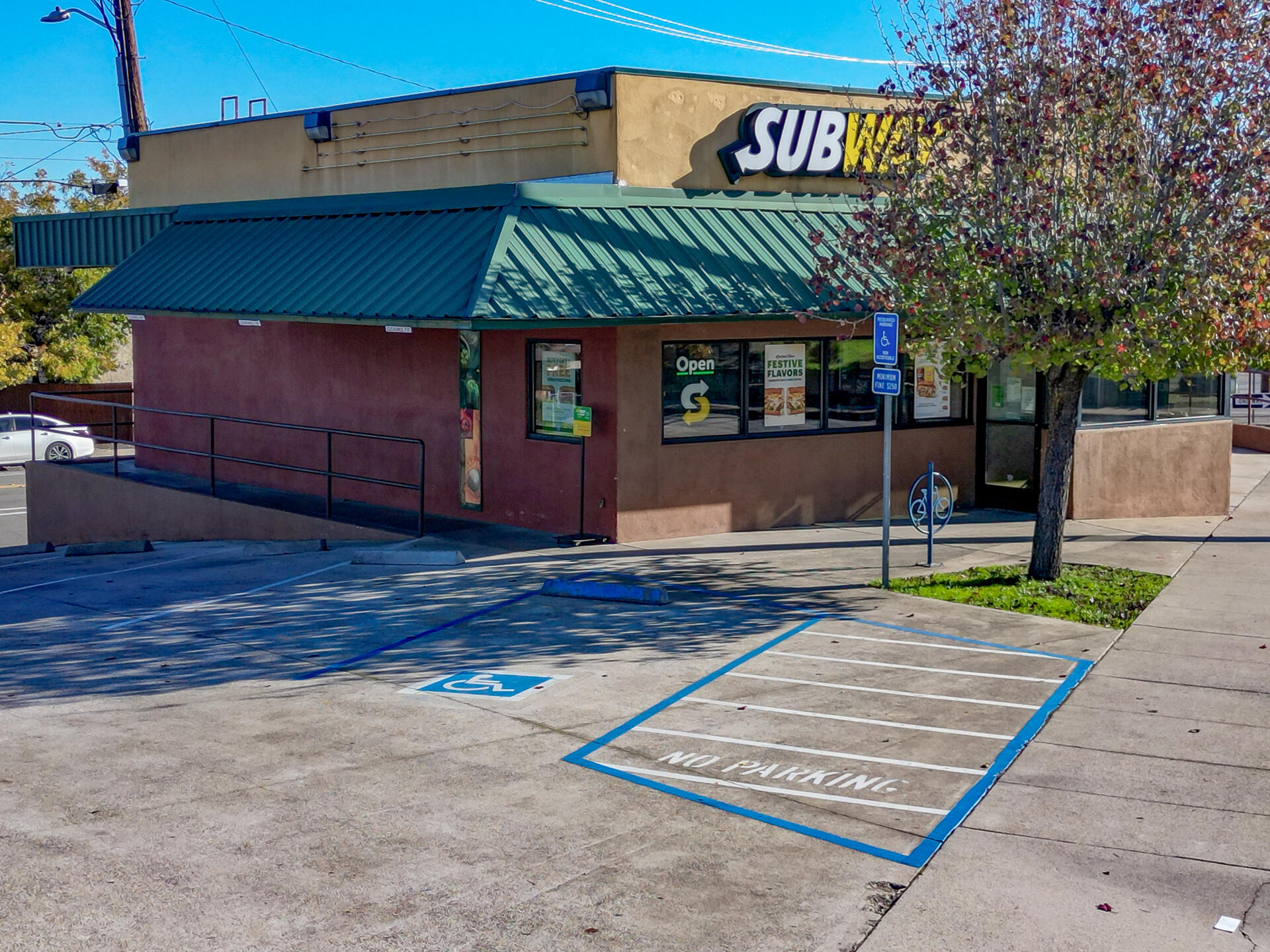 1950 Eureka Way