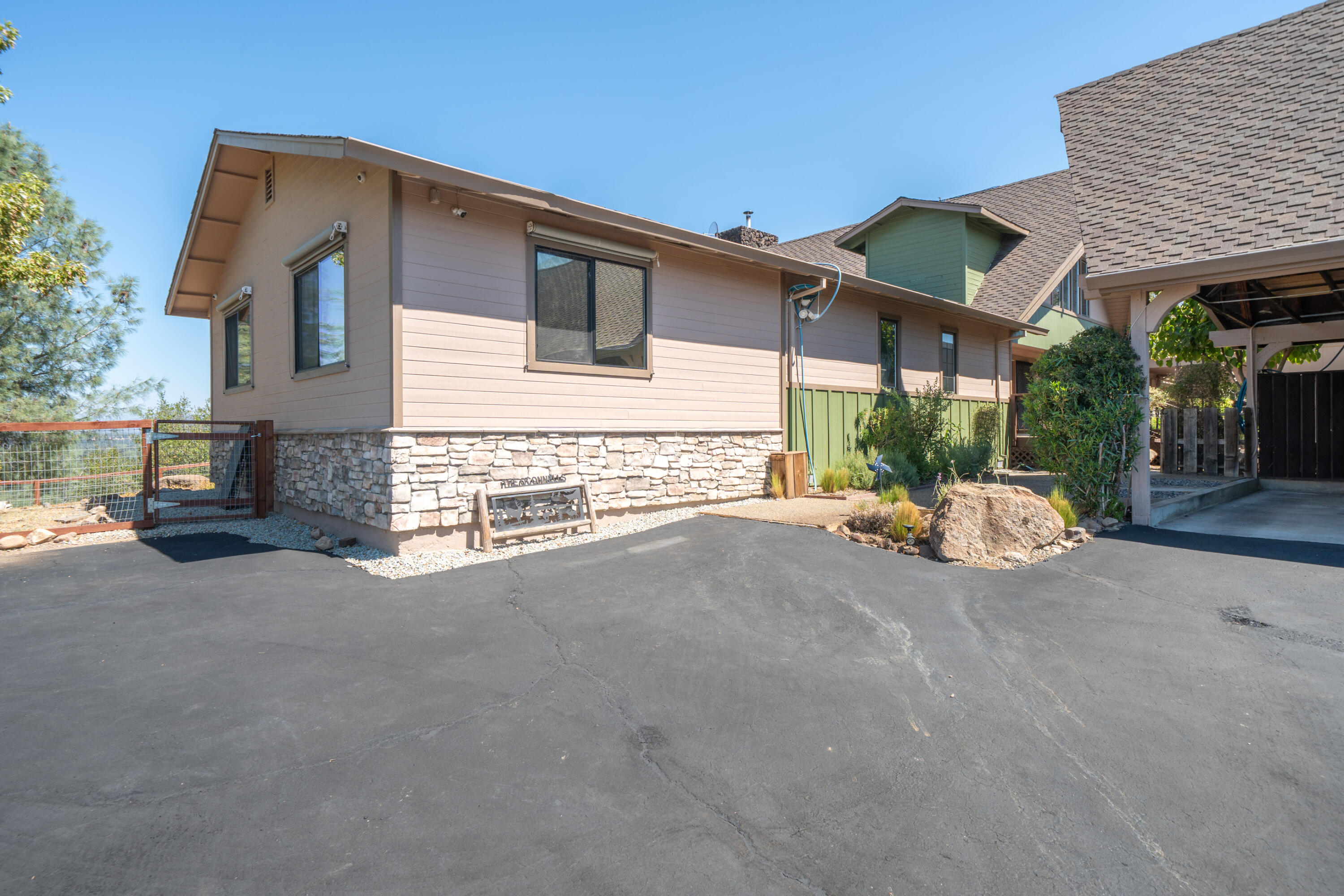 22596 Dalewood Drive