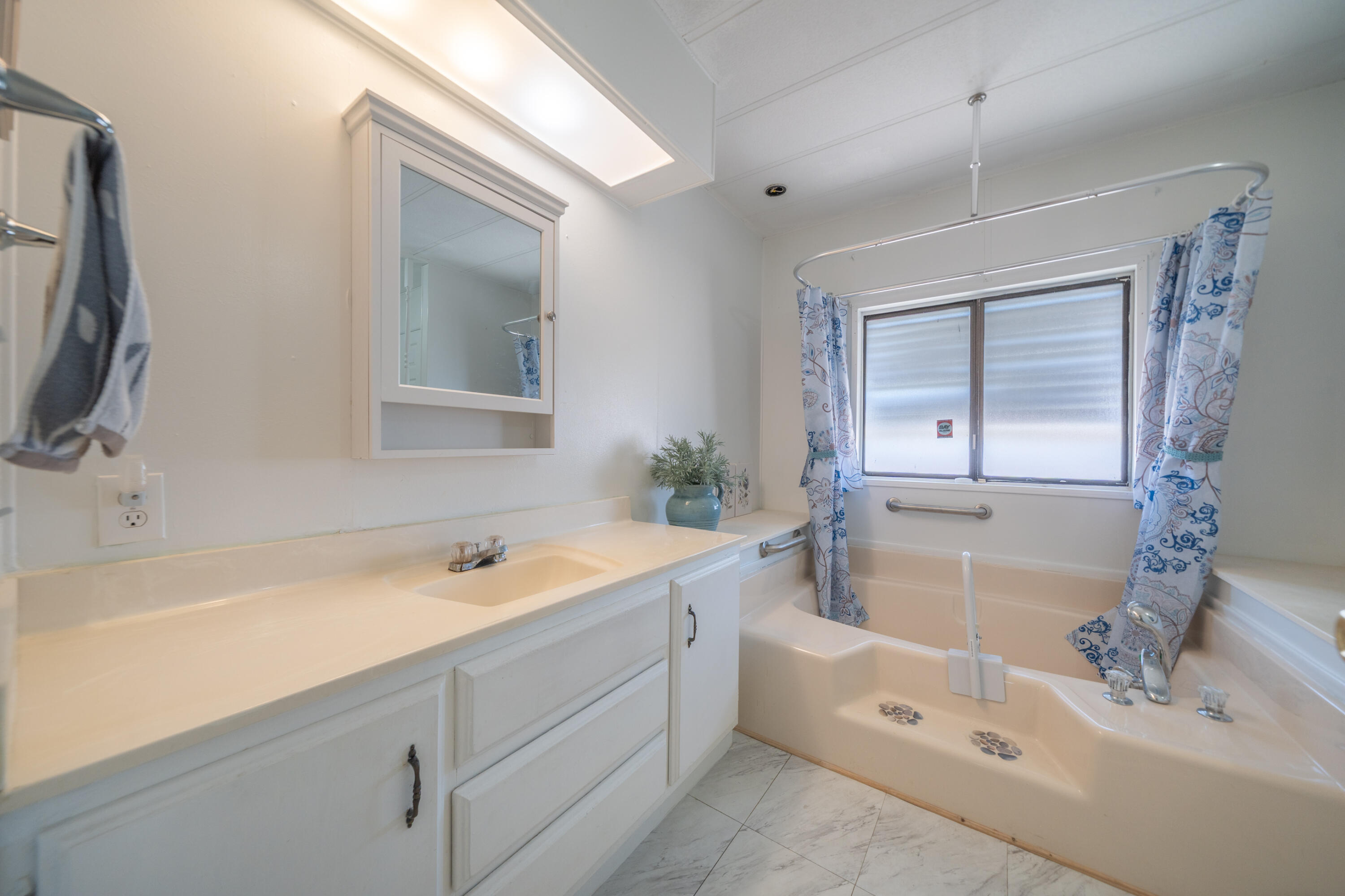 852 Mountain Shadows Boulevard, # 73