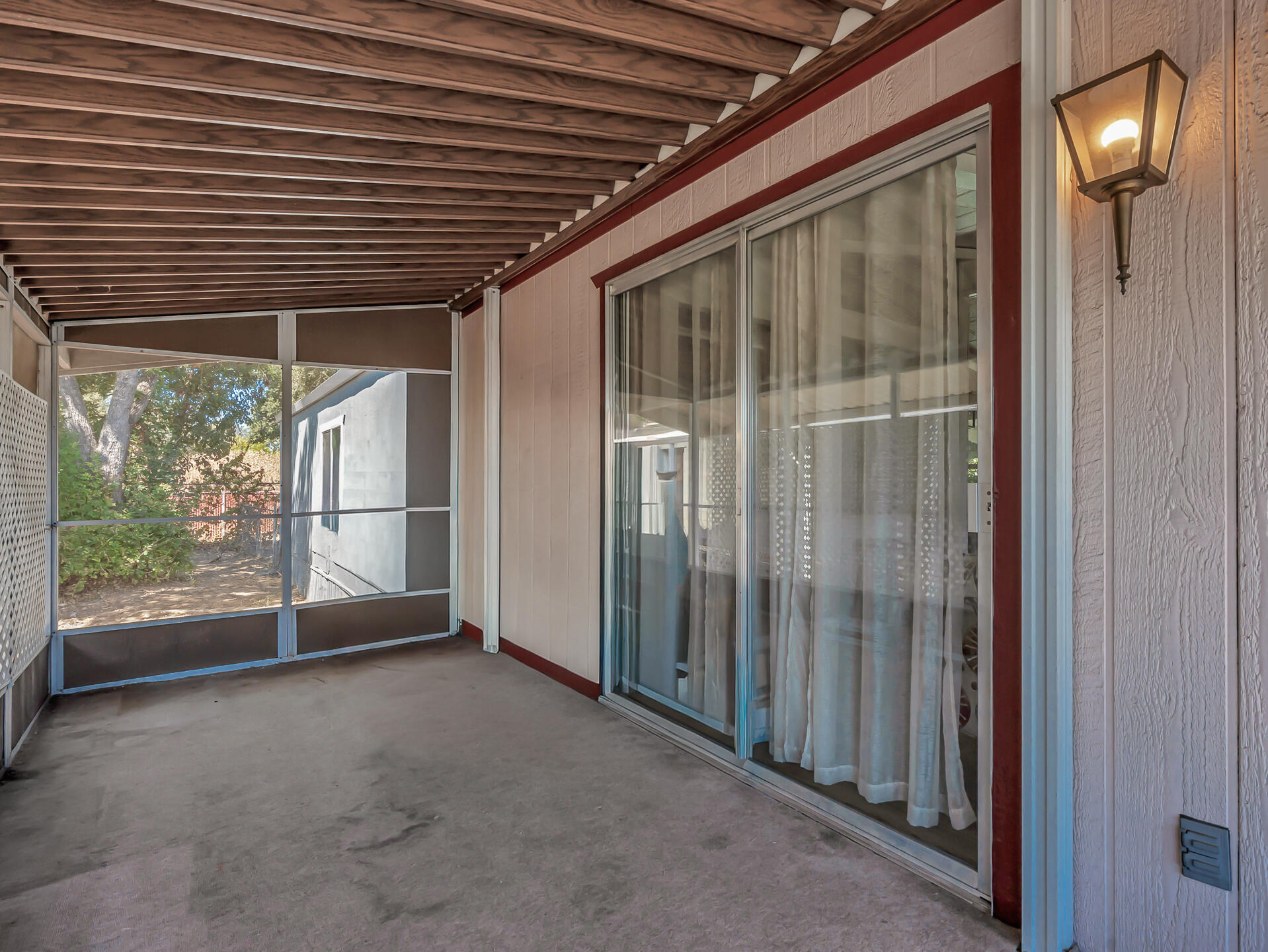 19964 Riverside Avenue, #103