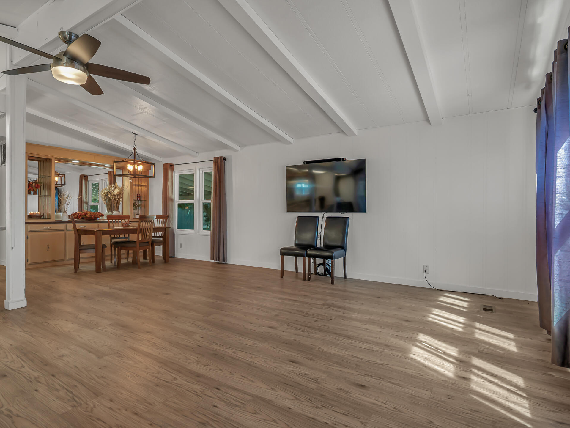 19964 Riverside Avenue, #103