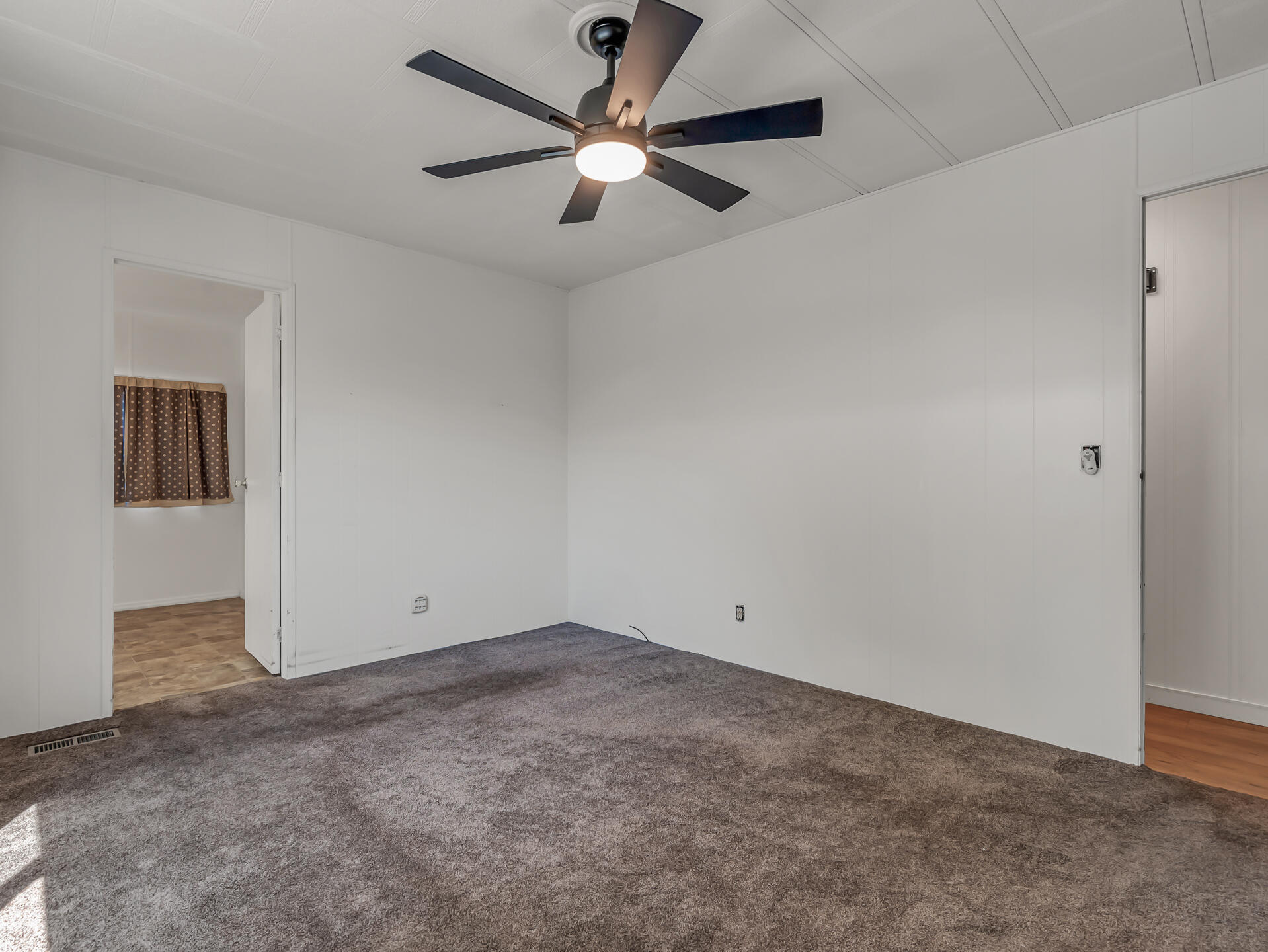 19964 Riverside Avenue, #103