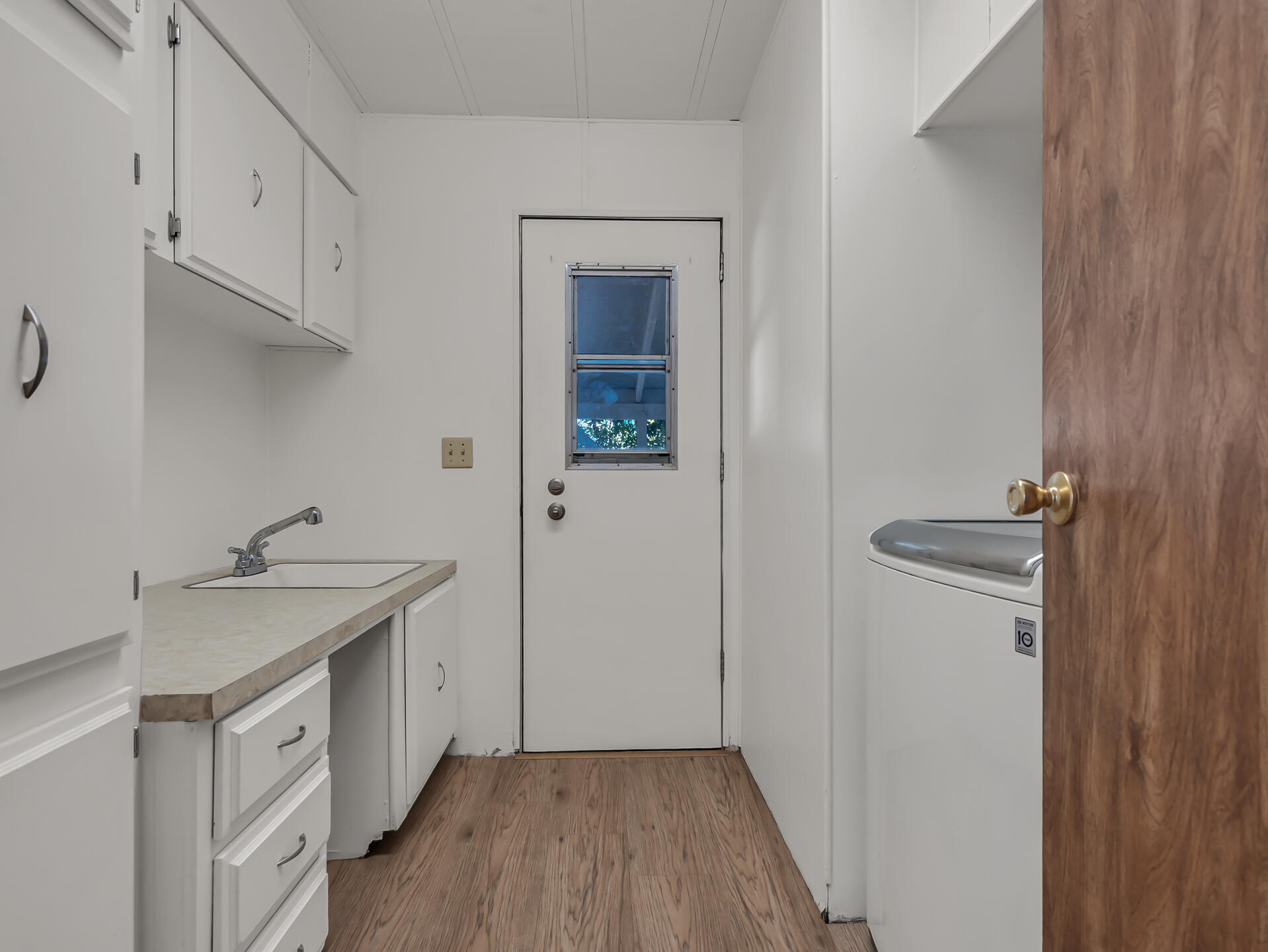 19964 Riverside Avenue, #103
