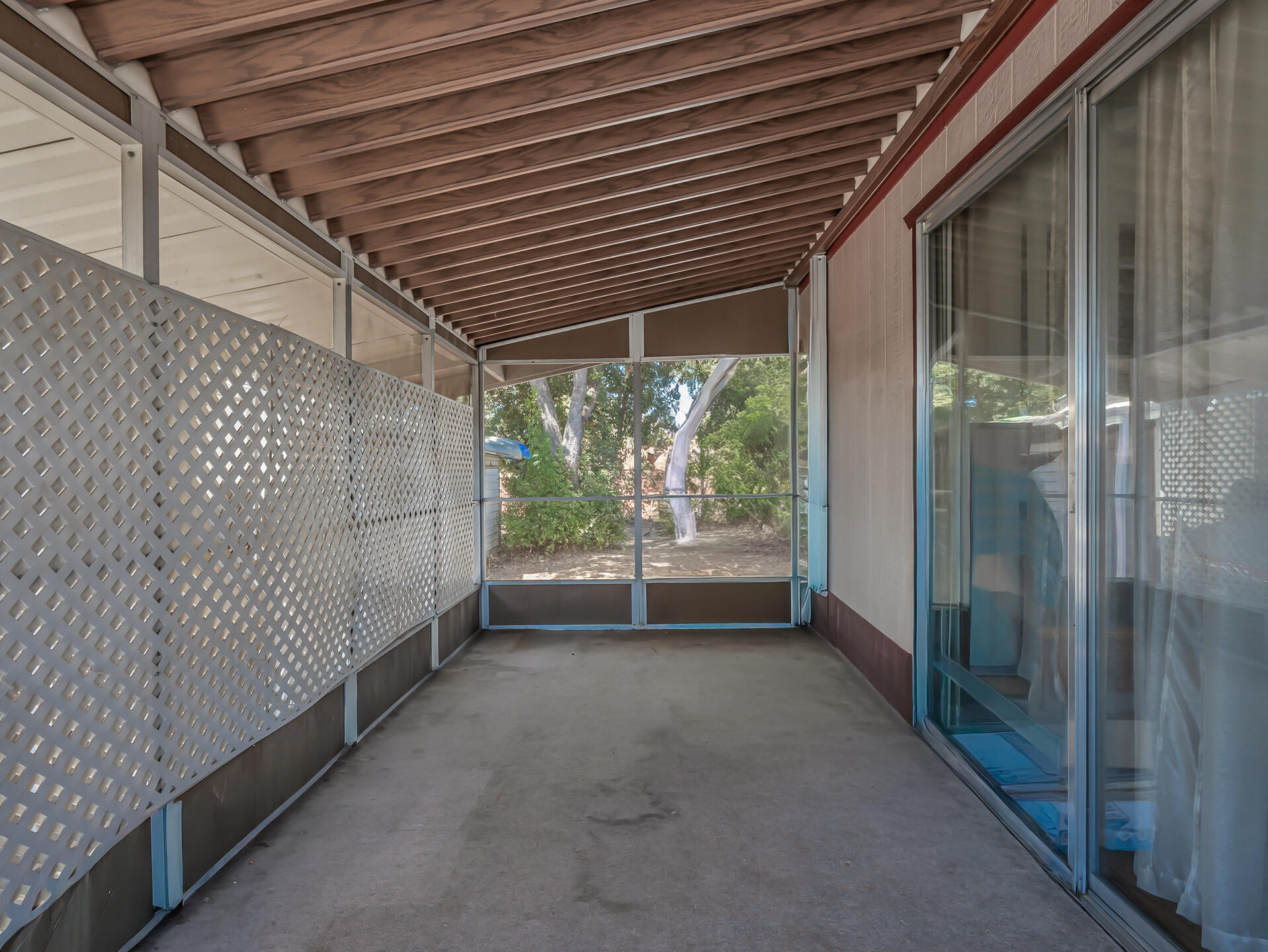 19964 Riverside Avenue, #103
