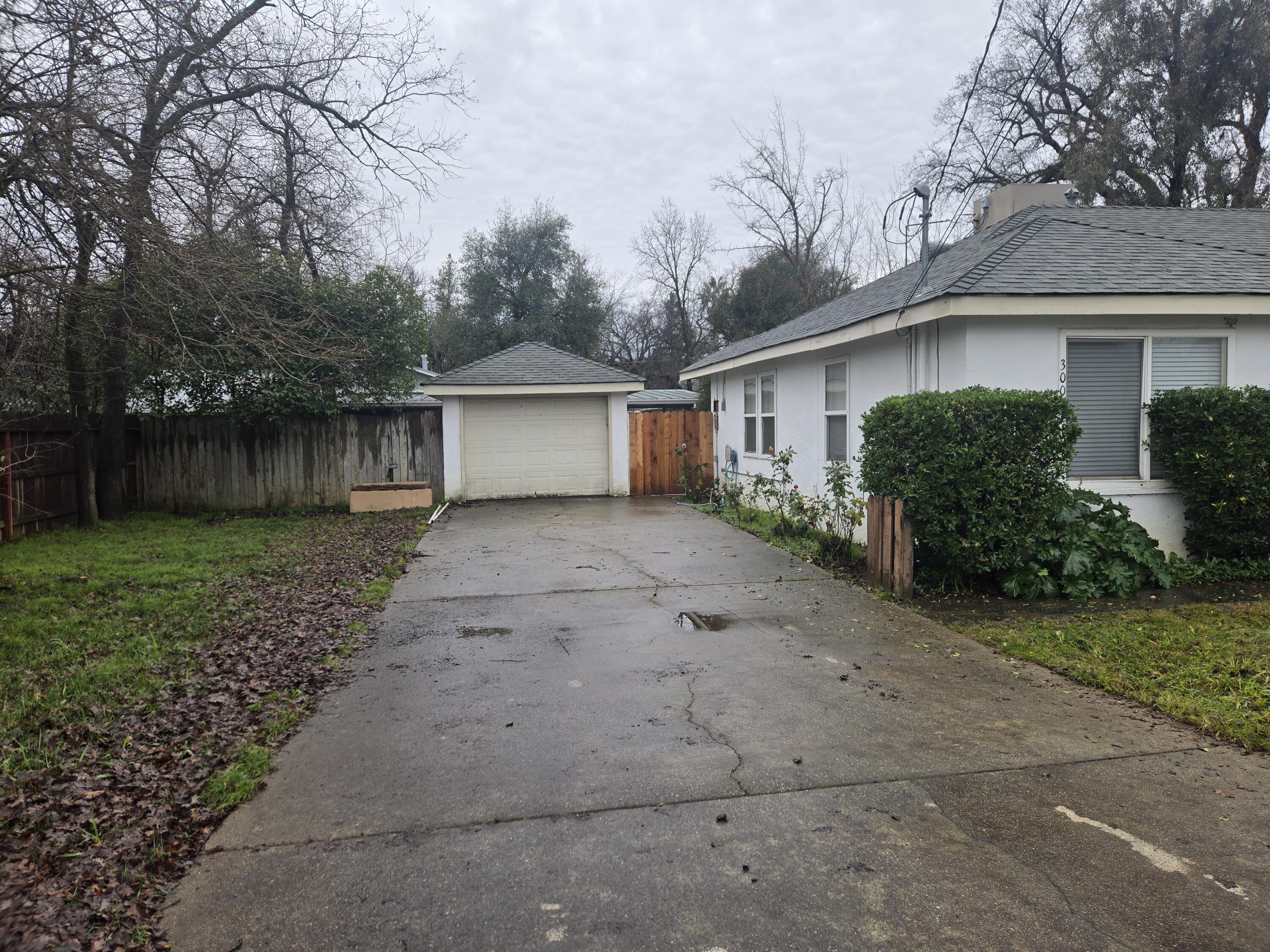 3008 Church Street, 3010