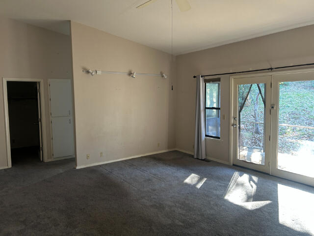 582 River Oaks Drive