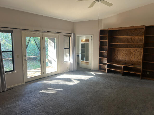 582 River Oaks Drive