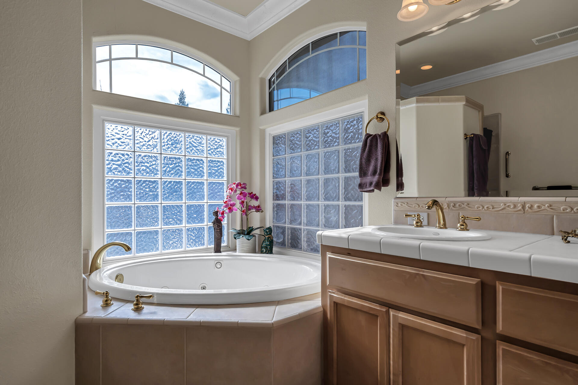 1546 Gold Hills Drive