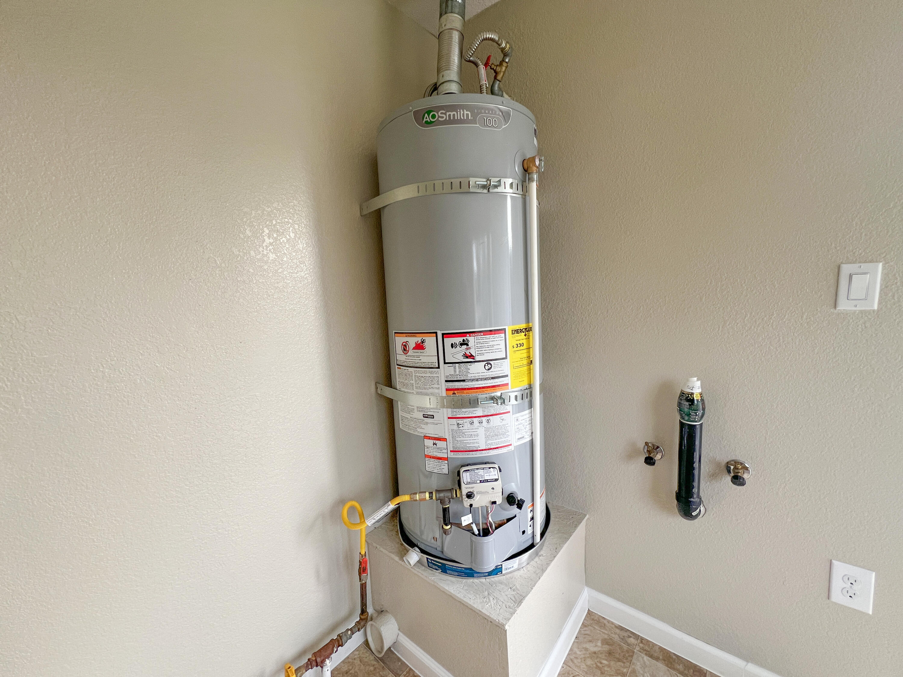 3914 Red Bluff Street