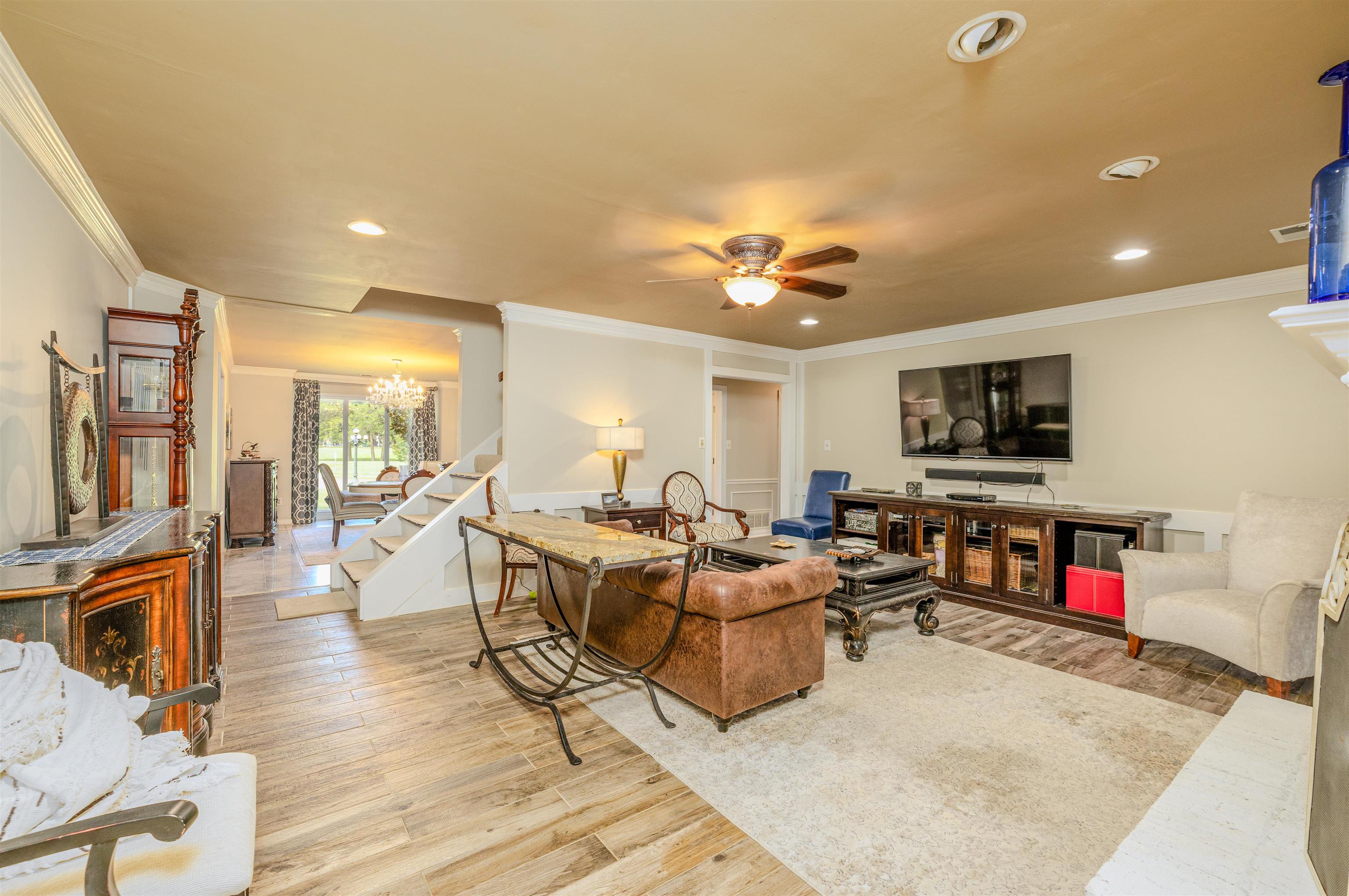 3052 LAURINBURG CIR