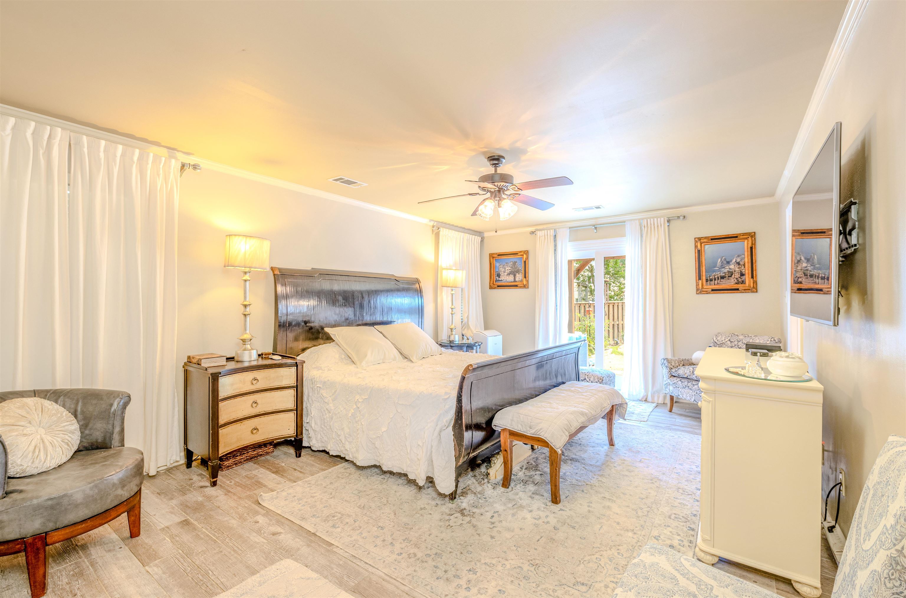 3052 LAURINBURG CIR
