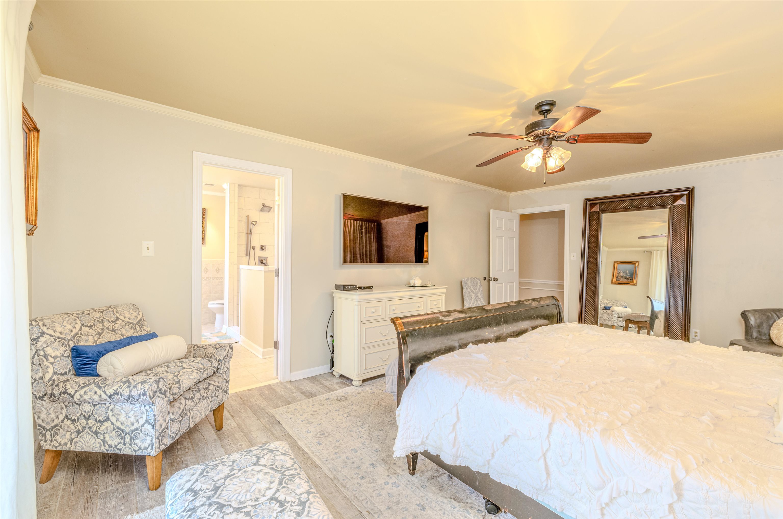 3052 LAURINBURG CIR
