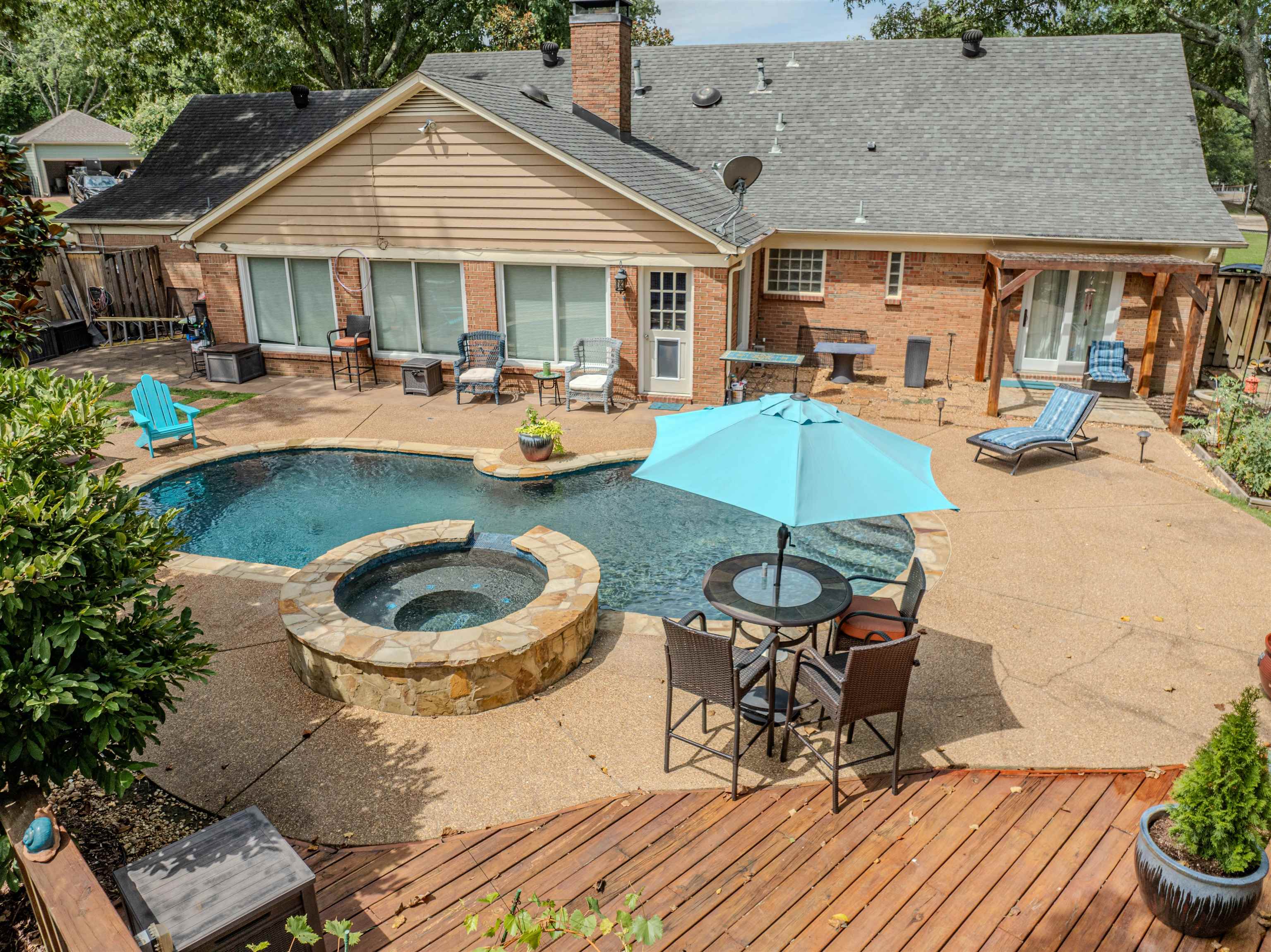 3052 LAURINBURG CIR