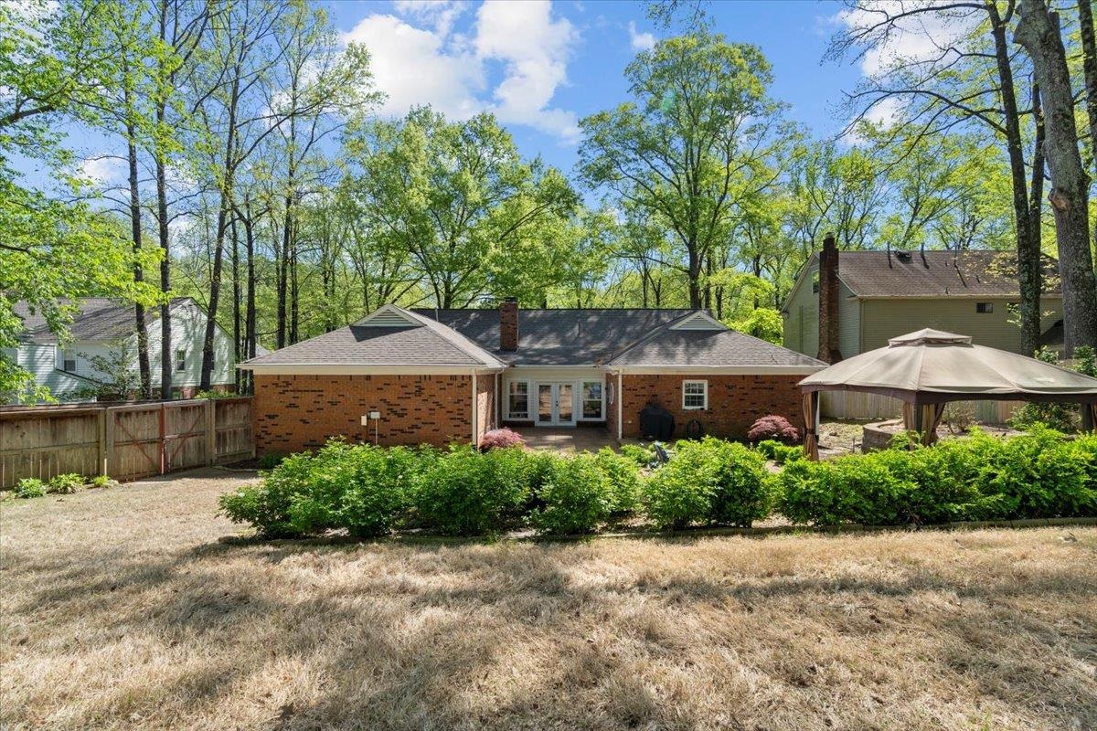 2445 CEDAR DALE DR