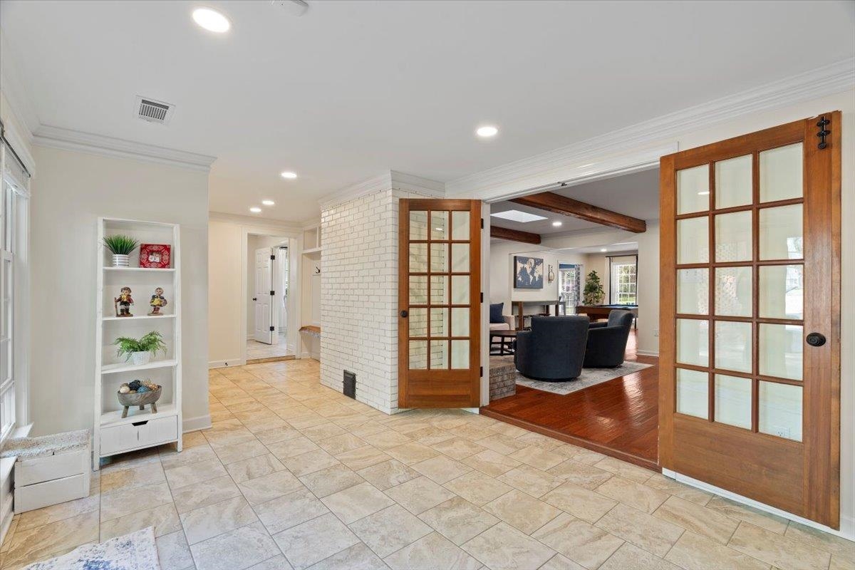 2445 CEDAR DALE DR