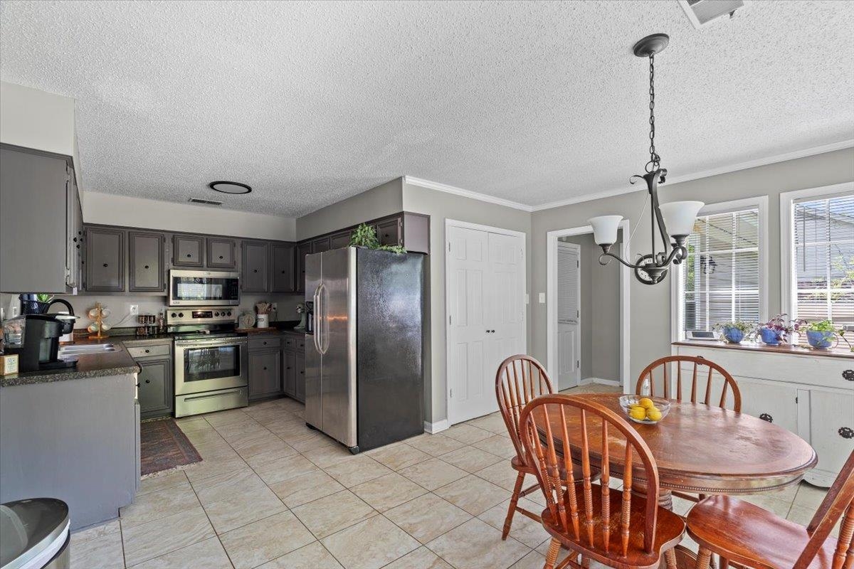 3803 MISTY OAK DR