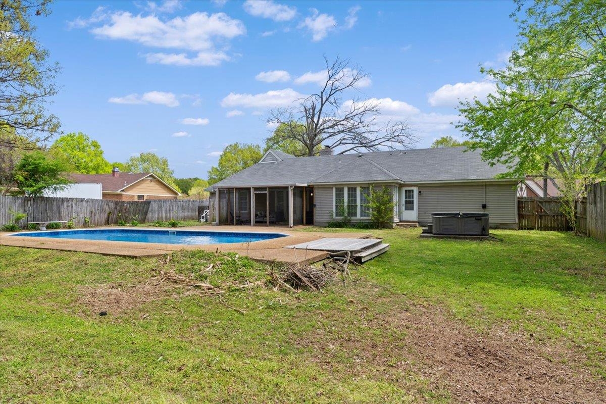 3803 MISTY OAK DR