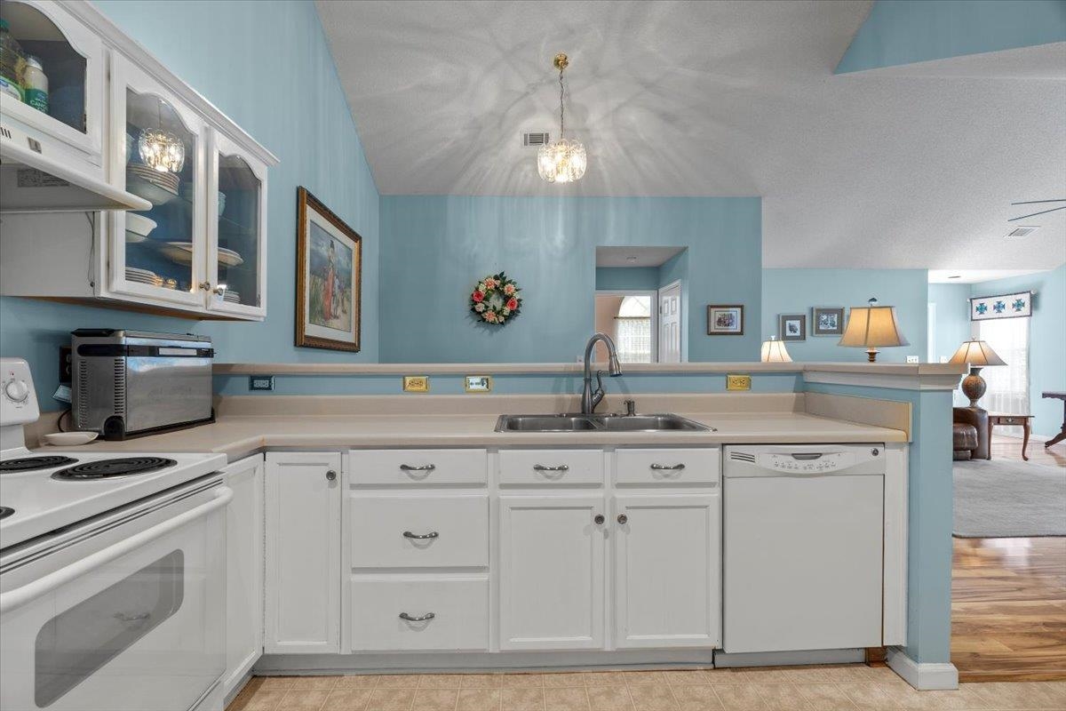 1801 APPLING OAKS CIR Unit: 83