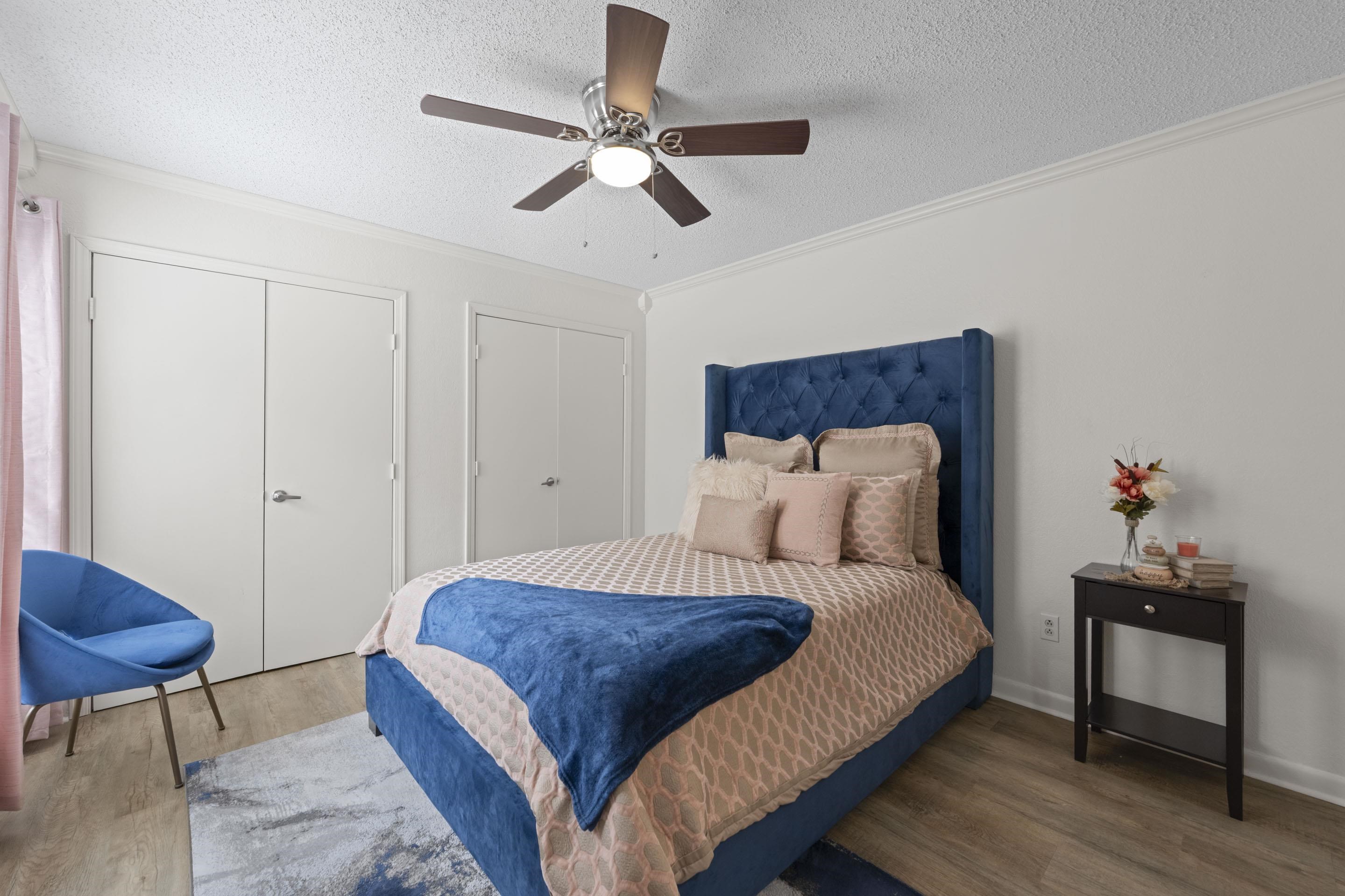 1708 PORT OAK PL Unit: 1708