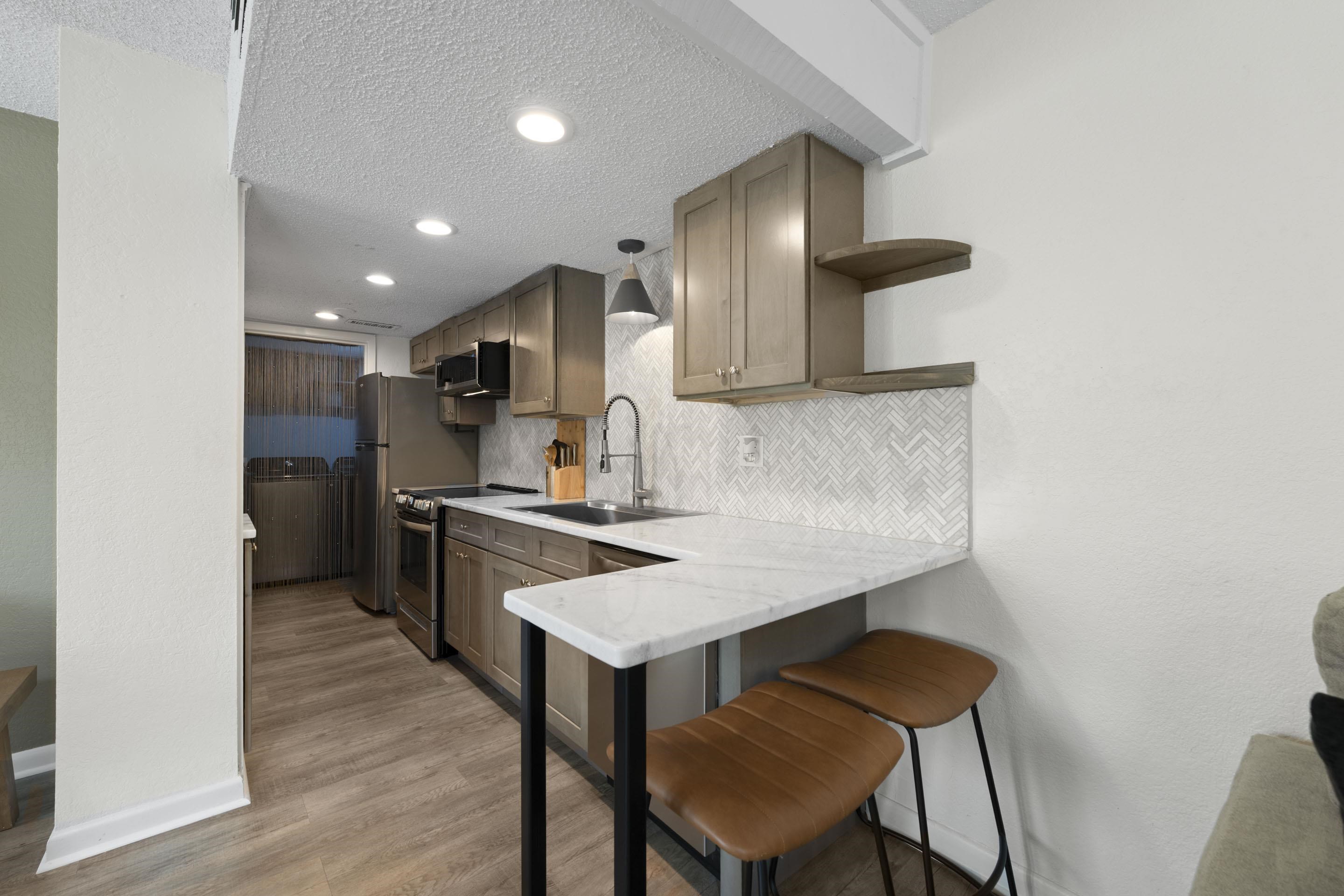 1708 PORT OAK PL Unit: 1708