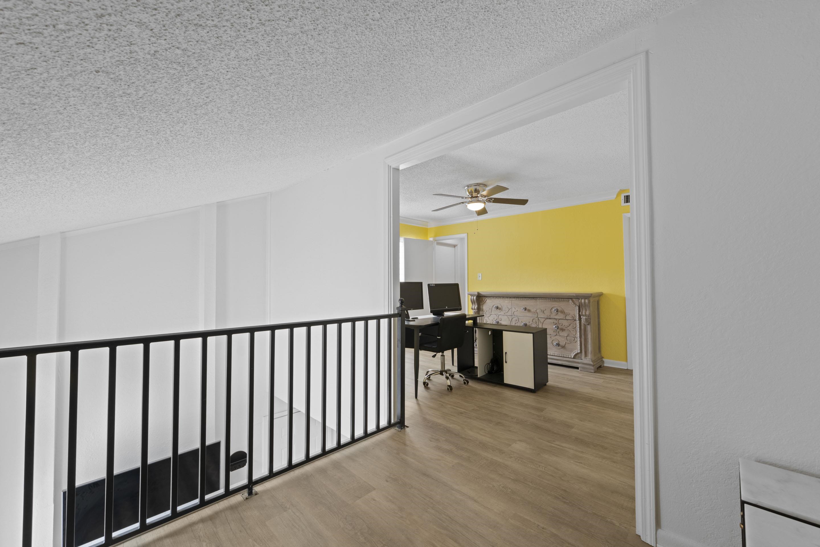 1708 PORT OAK PL Unit: 1708