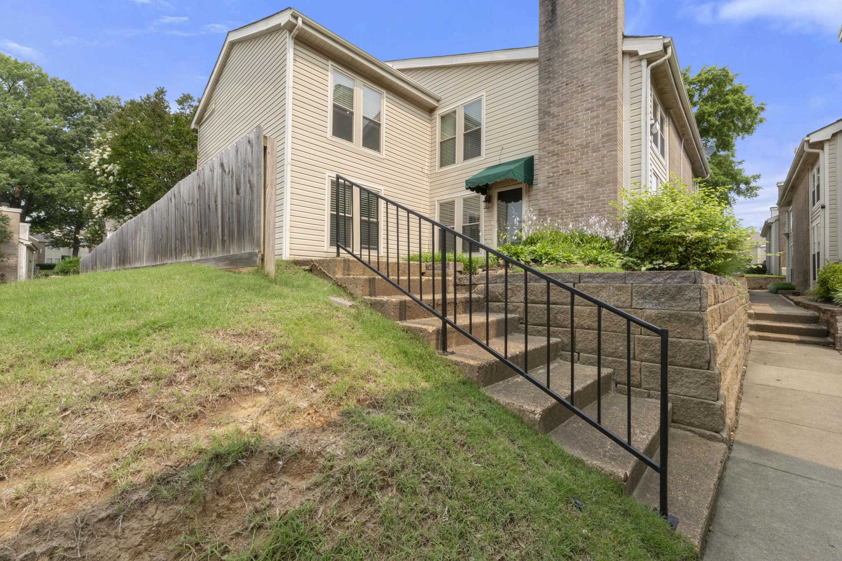 1708 PORT OAK PL Unit: 1708