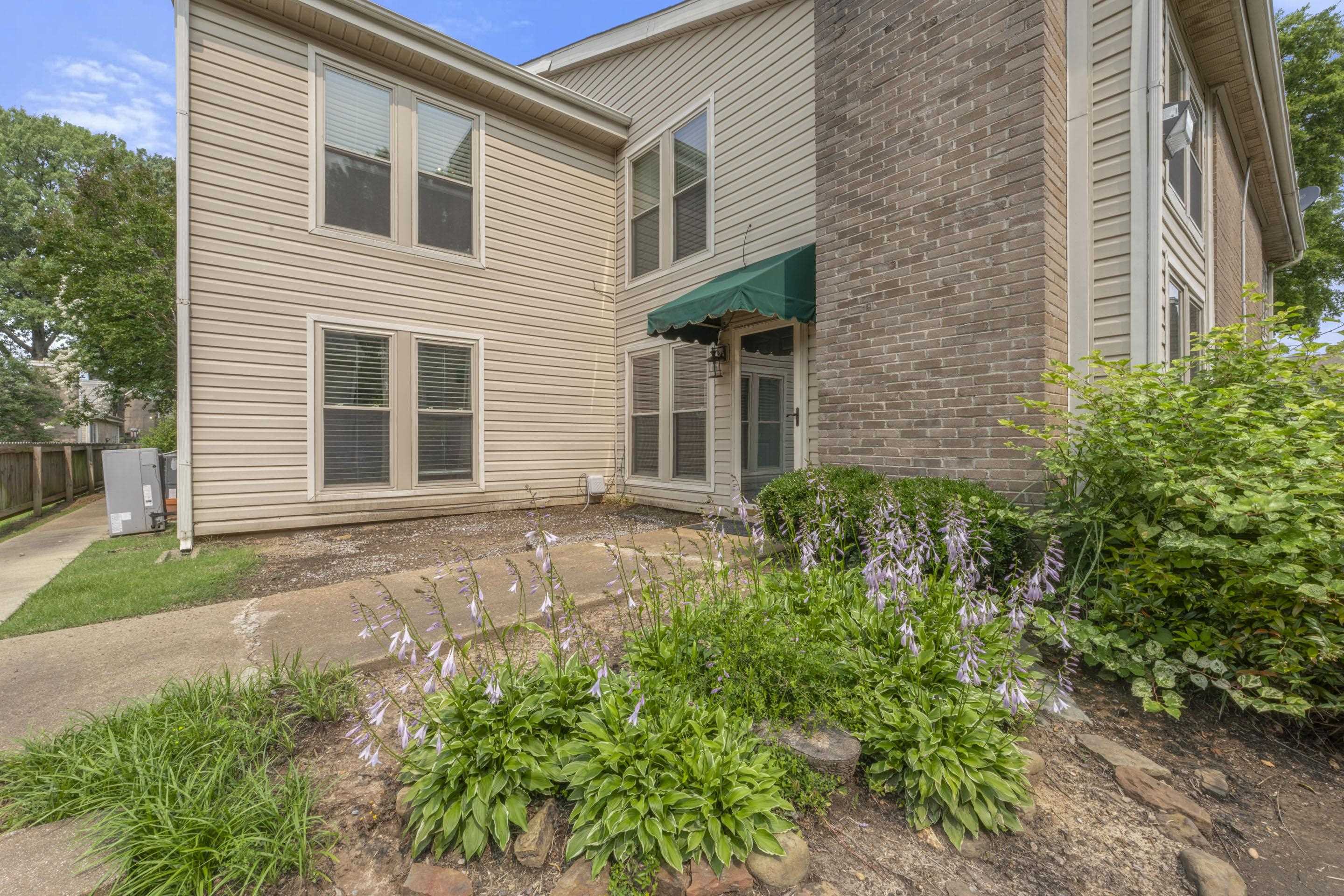 1708 PORT OAK PL Unit: 1708