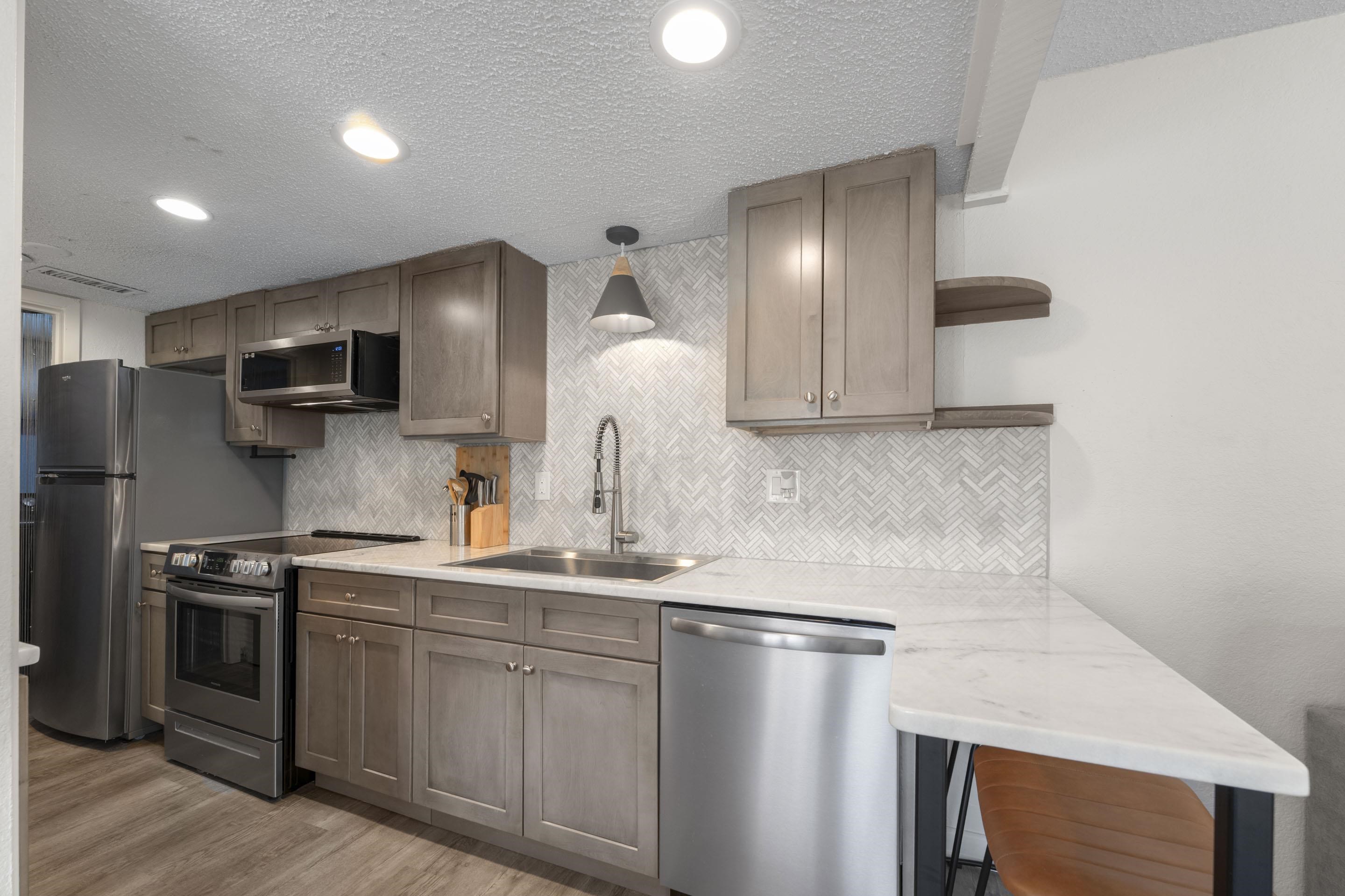 1708 PORT OAK PL Unit: 1708