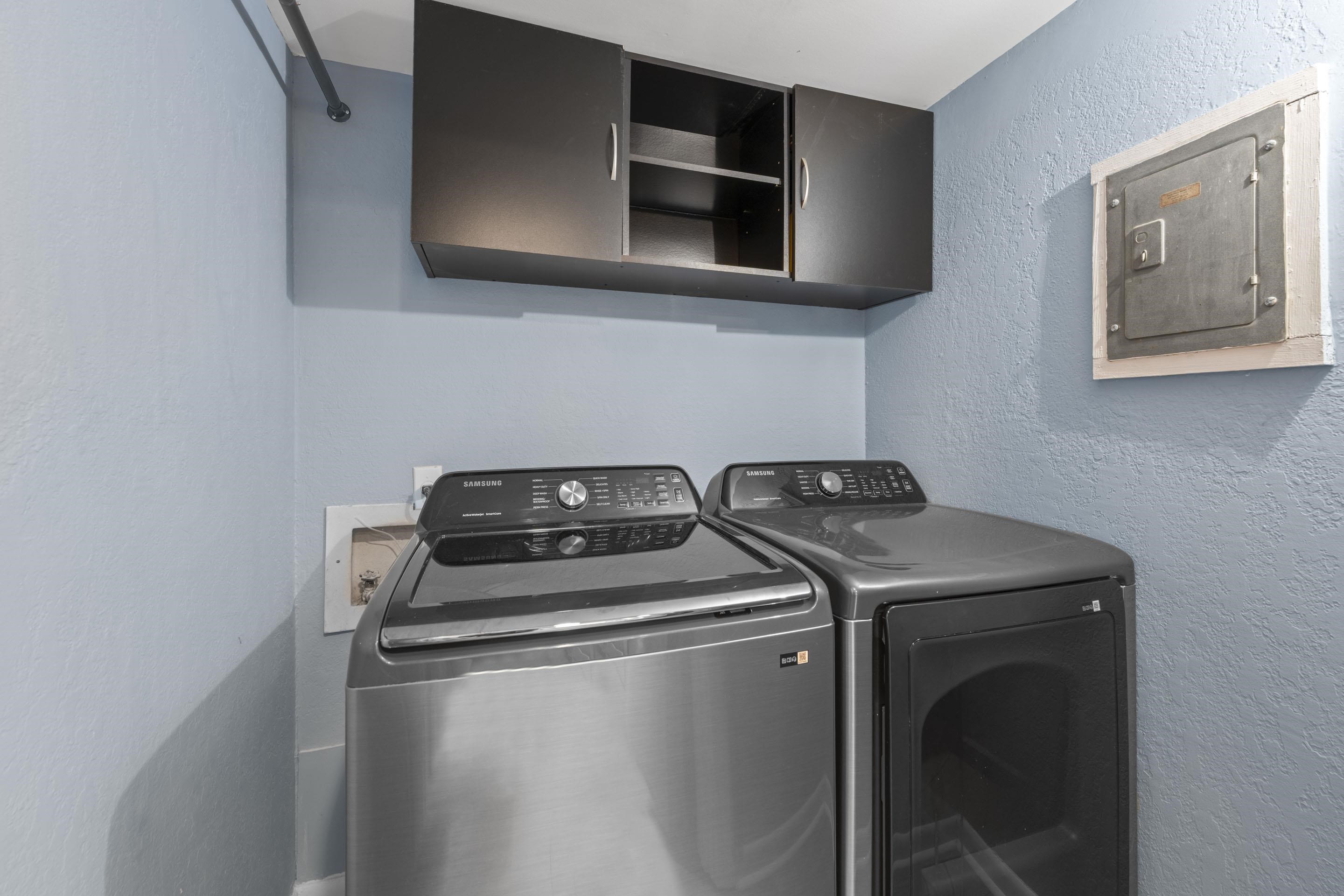 1708 PORT OAK PL Unit: 1708