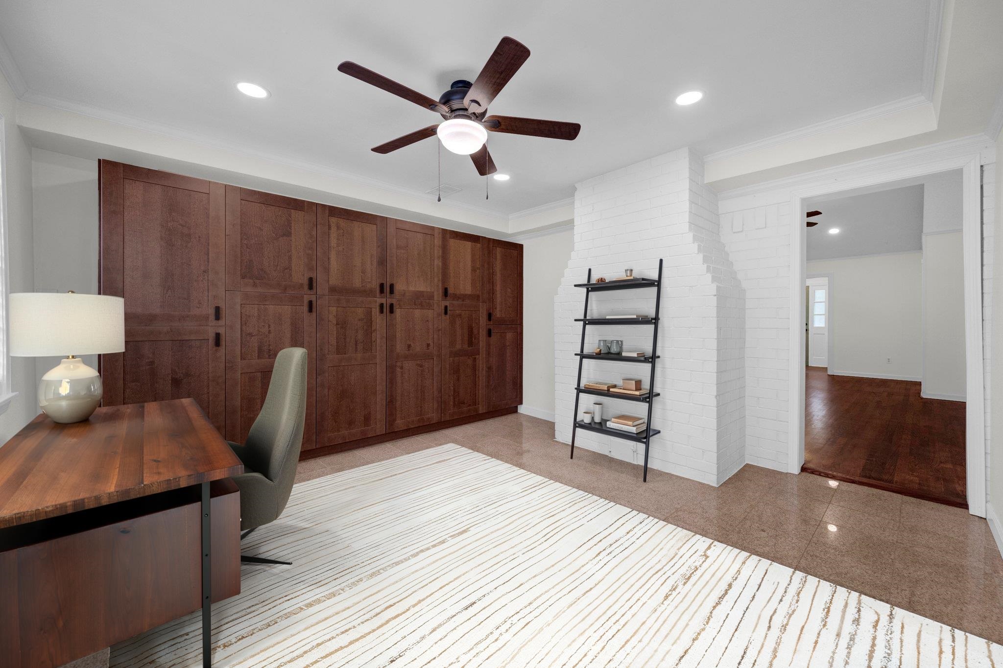 8025 ROCKY HOLLOW CV