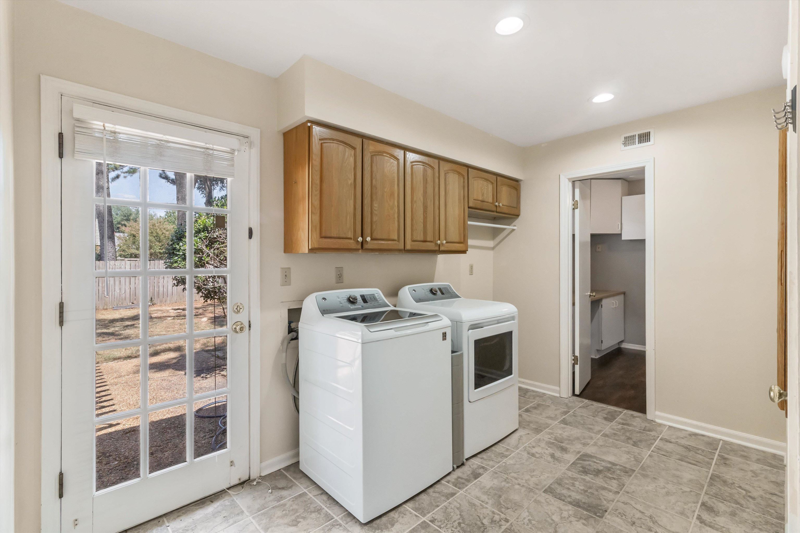 8030 SUNNY CREEK DR