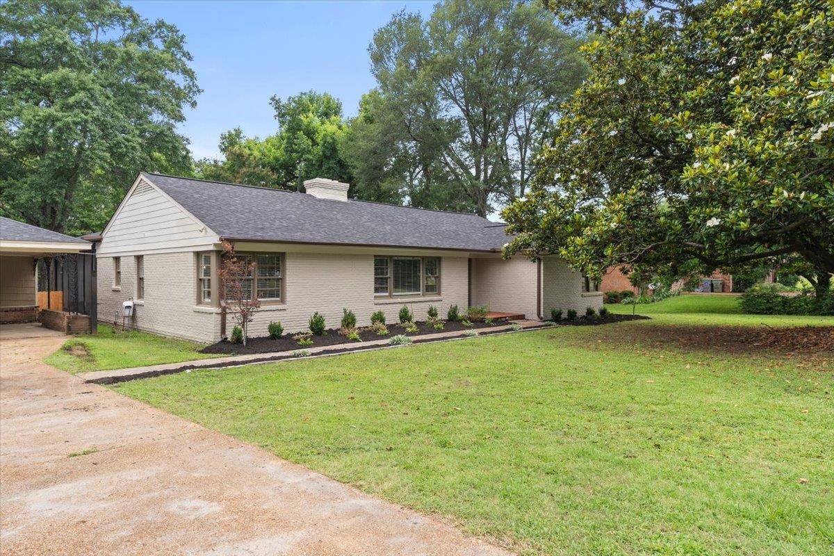 1155 E CRESTWOOD DR