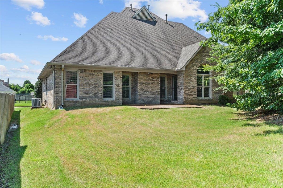 1728 TURTLE HILL DR