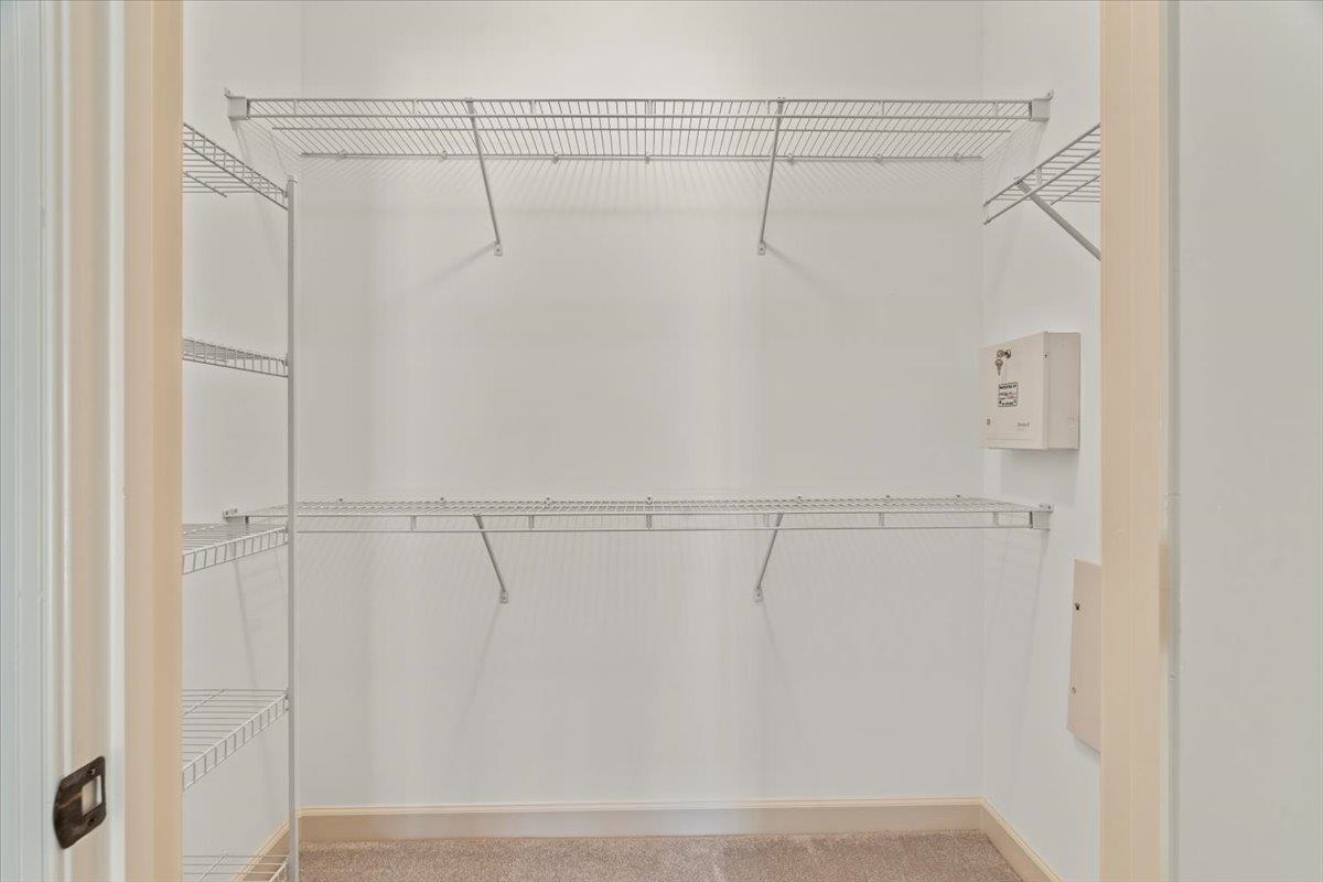 1595 DEXTER GROVE CT Unit: 105