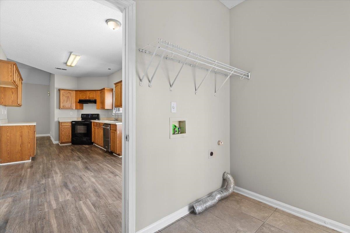 9122 E CINDERHILL CV