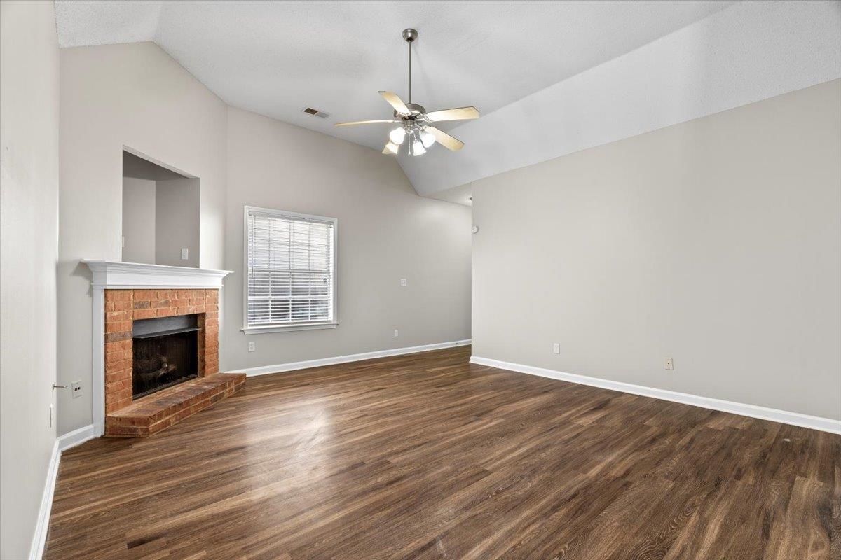 9122 E CINDERHILL CV