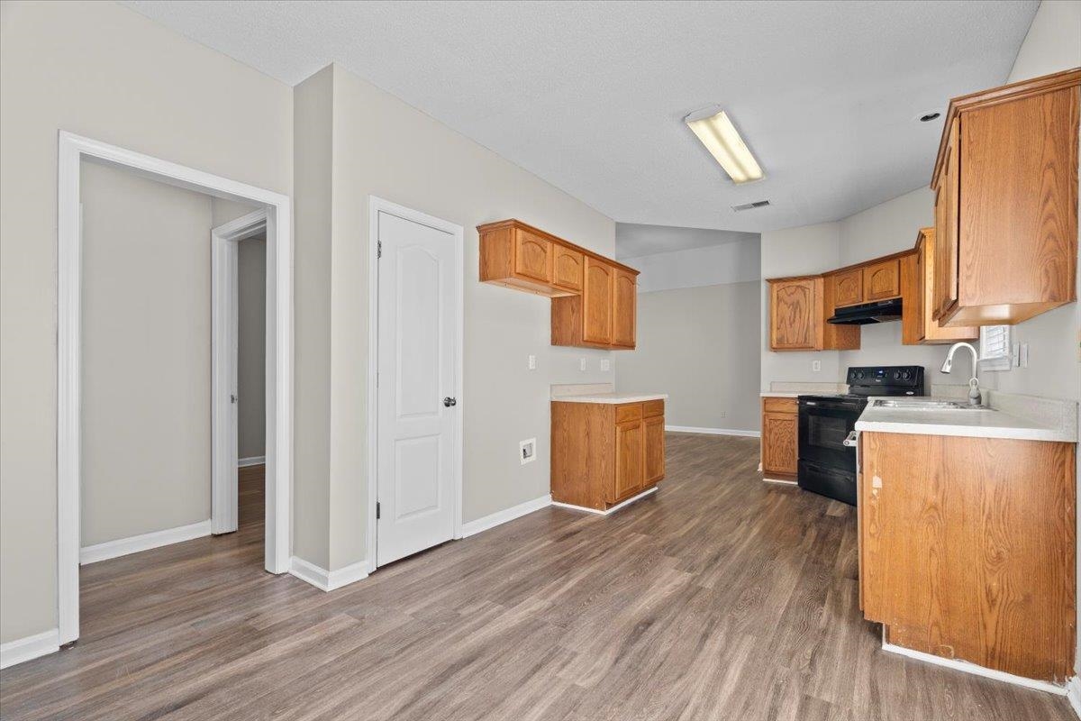 9122 E CINDERHILL CV