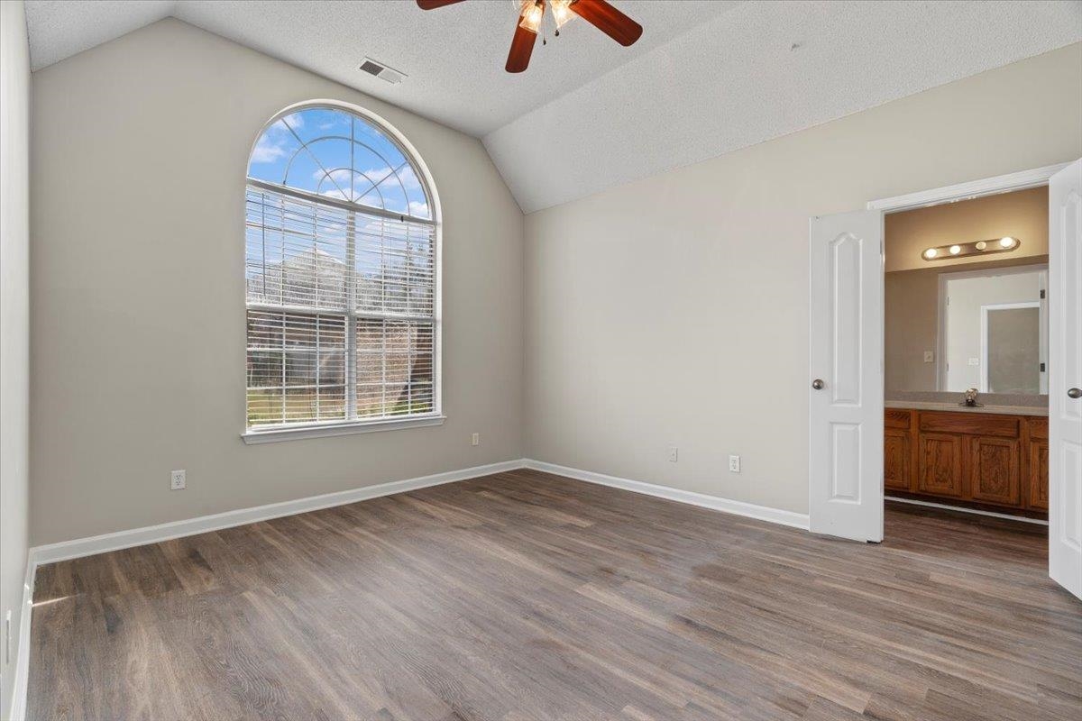 9122 E CINDERHILL CV