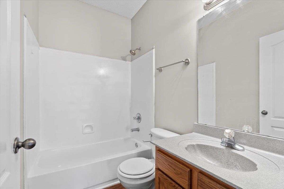 9122 E CINDERHILL CV