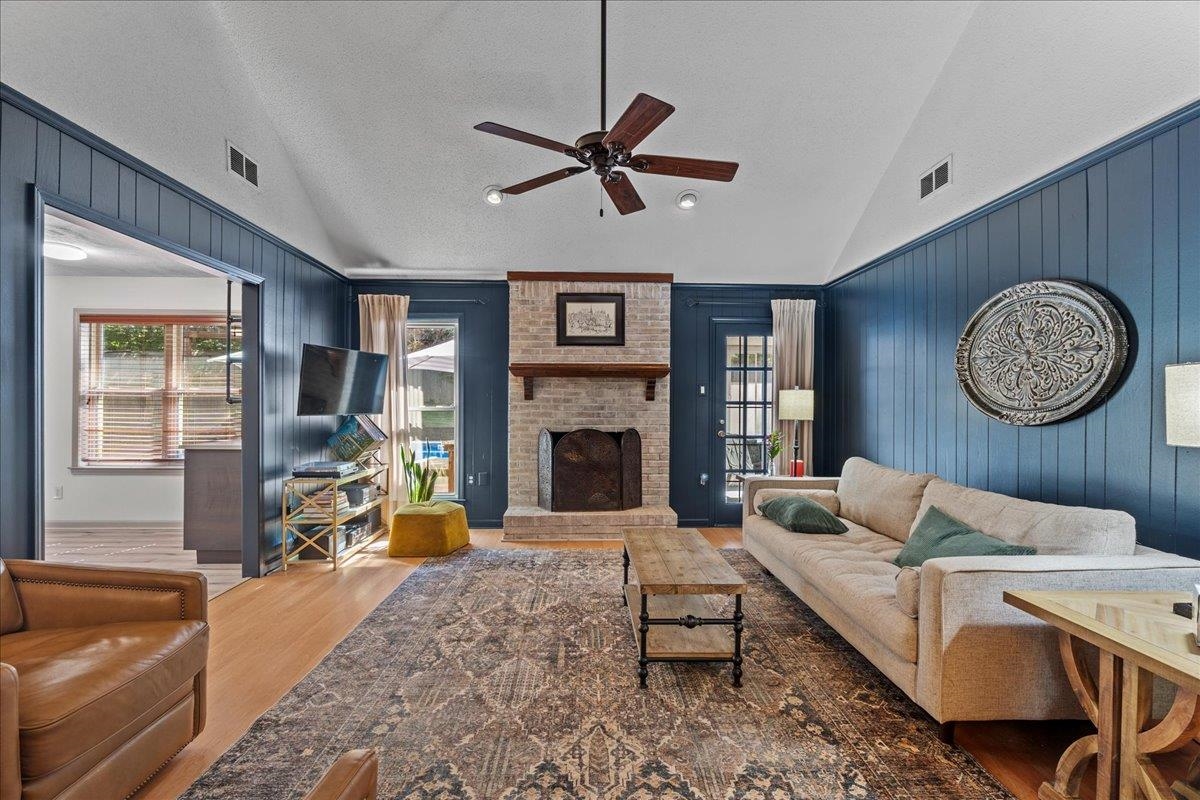 2756 ROCKCREEK PKY