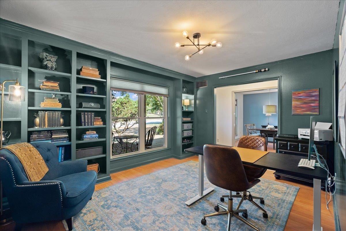 2756 ROCKCREEK PKY