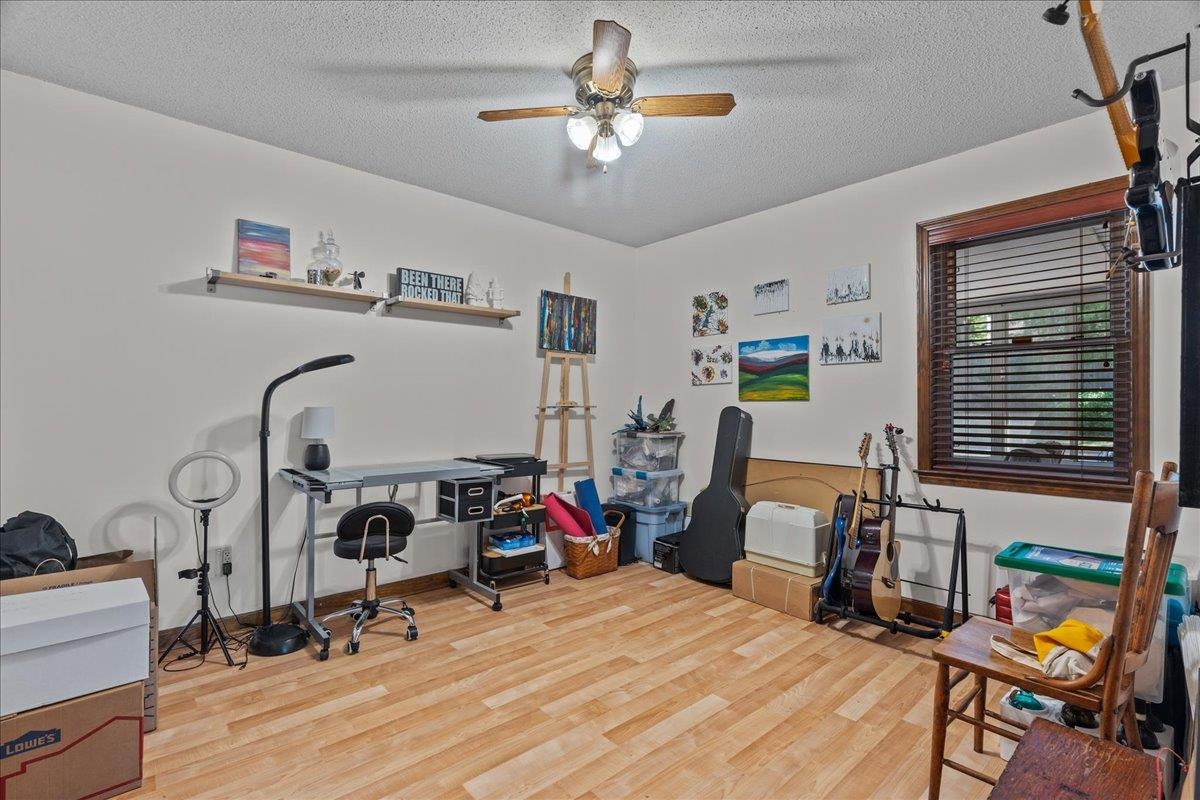 2756 ROCKCREEK PKY