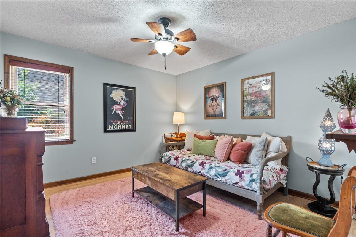 2756 ROCKCREEK PKY