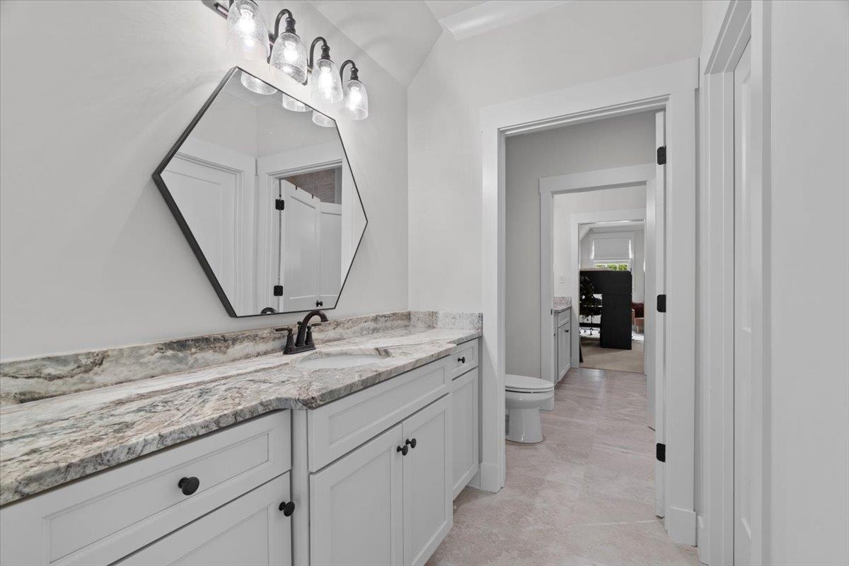 10394 N DUNCAN WOODS DR